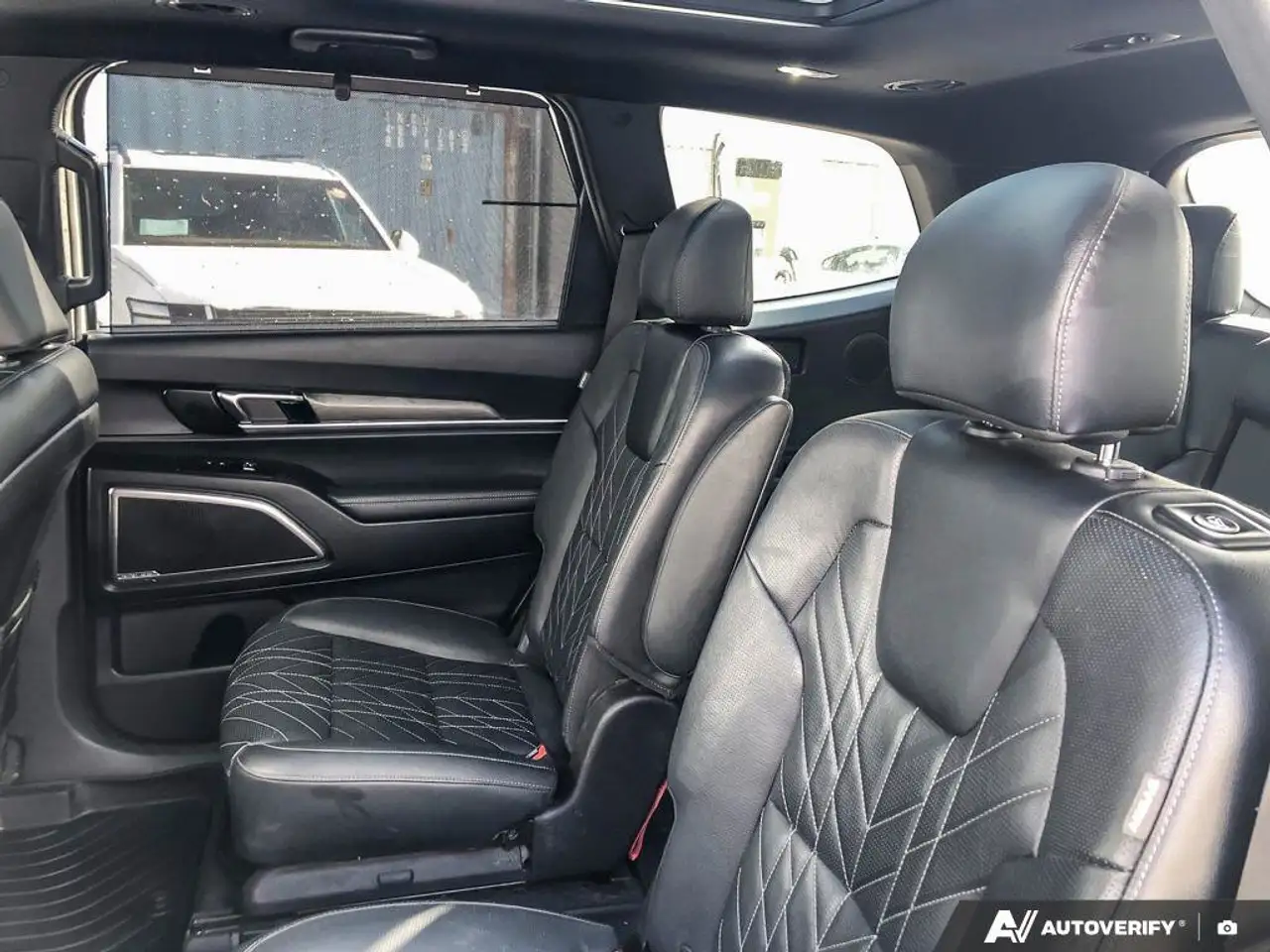 Kia Telluride снимка Kia Telluride