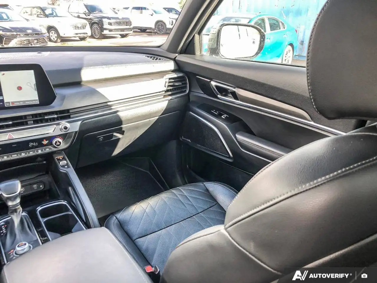 Kia Telluride снимка Kia Telluride