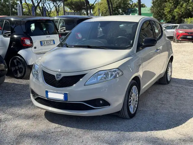 2017 Lancia Ypsilon in White for sale