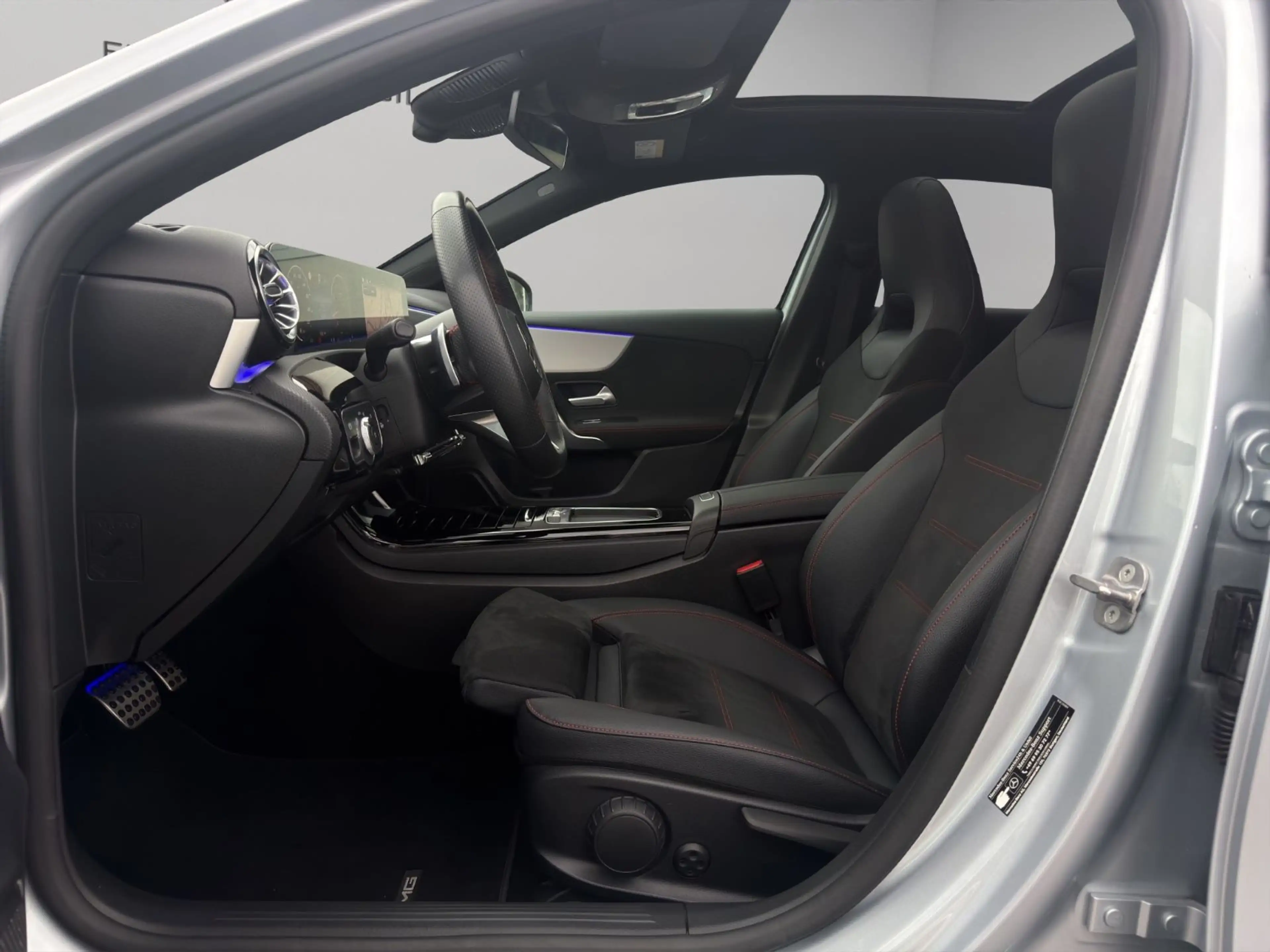Mercedes-Benz A 200 AMG-Line Pano*Distronic*Kamera*LED*Spur* — photo 9