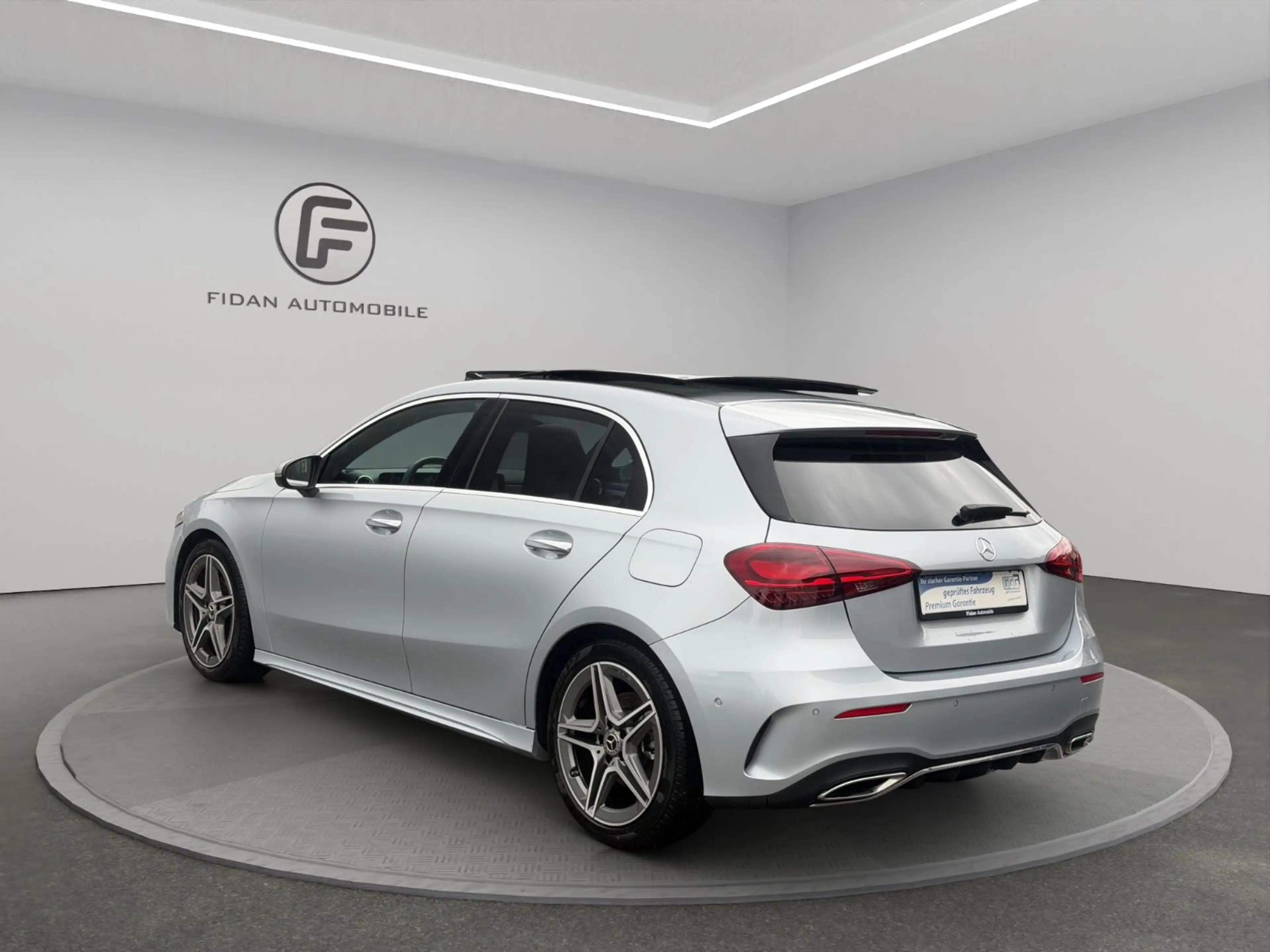 Mercedes-Benz A 200 AMG-Line Pano*Distronic*Kamera*LED*Spur* — photo 3