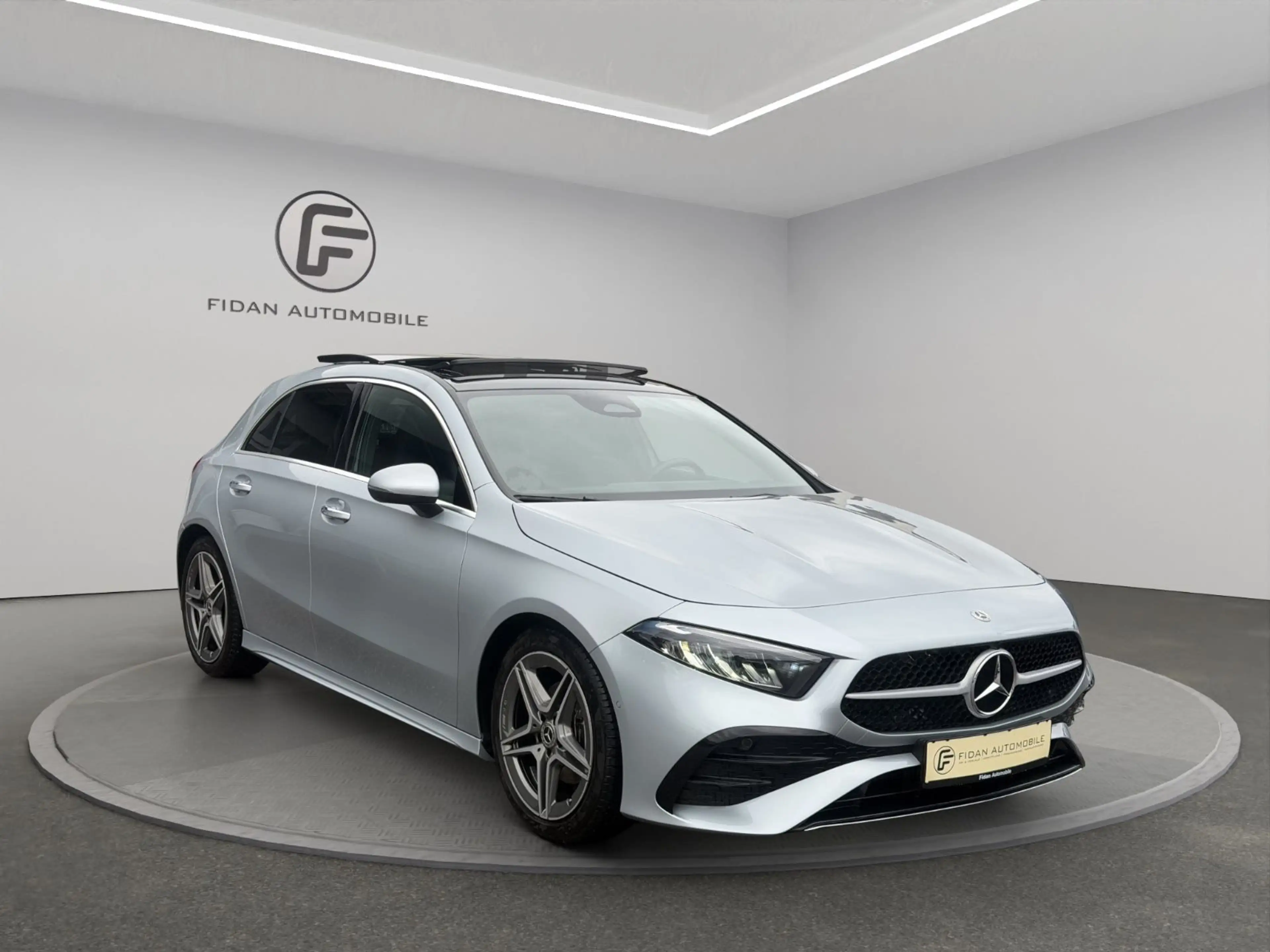 Mercedes-Benz A 200 AMG-Line Pano*Distronic*Kamera*LED*Spur* — photo 7