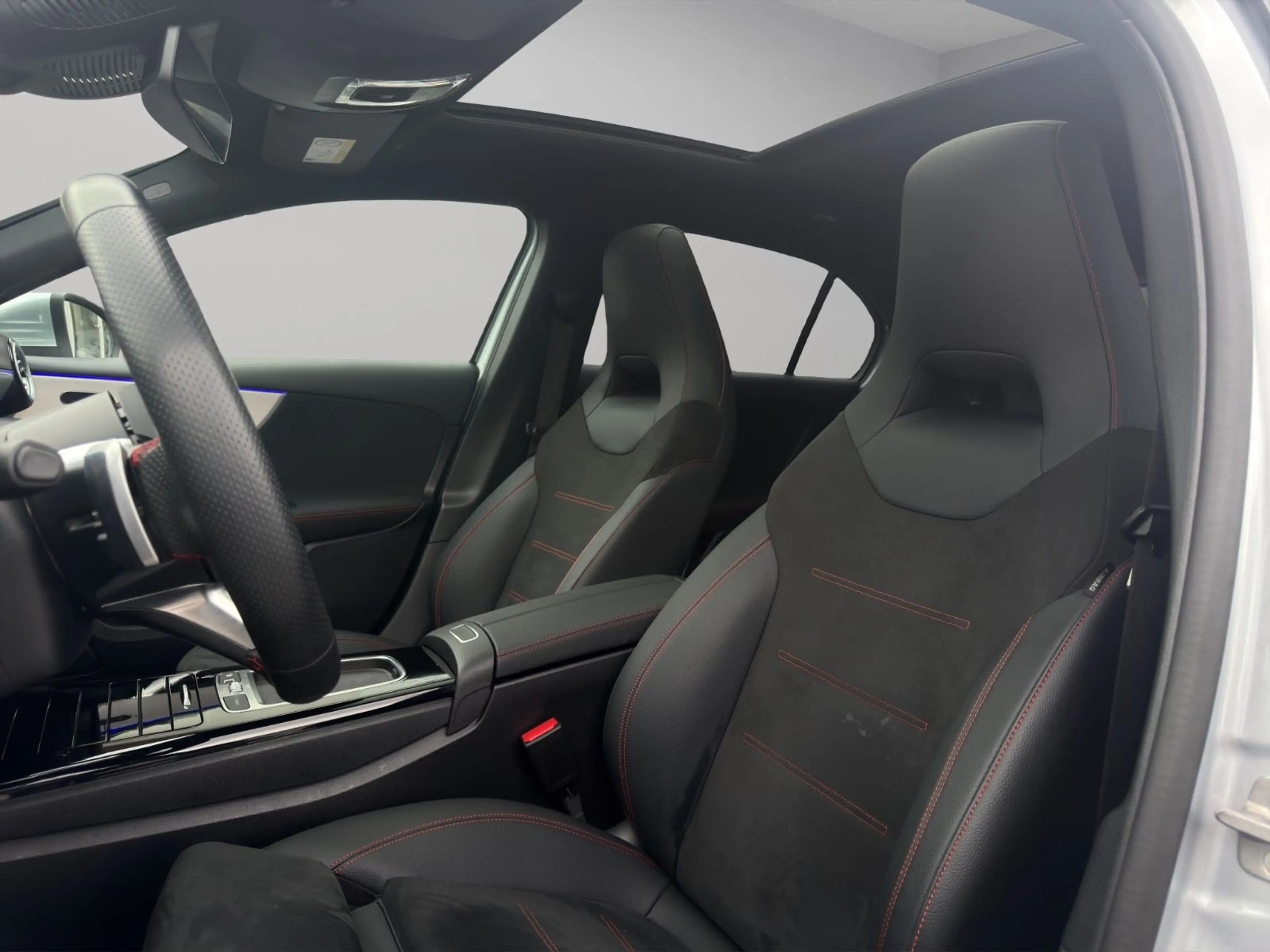 Mercedes-Benz A 200 AMG-Line Pano*Distronic*Kamera*LED*Spur* — photo 11