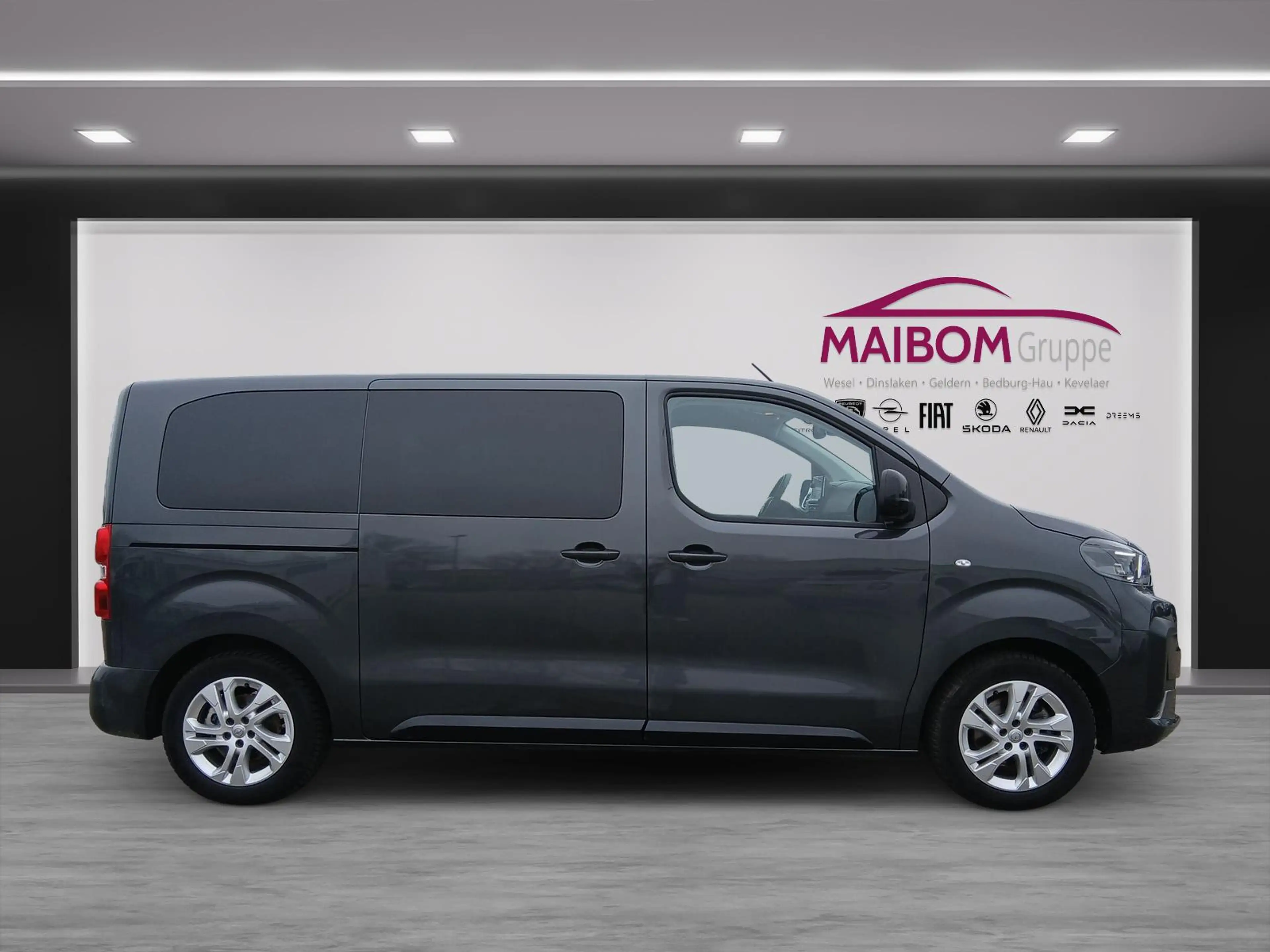 Citroen Spacetourer 2.0 Blue-HDI FAP+Anhängerkupplung — photo 3