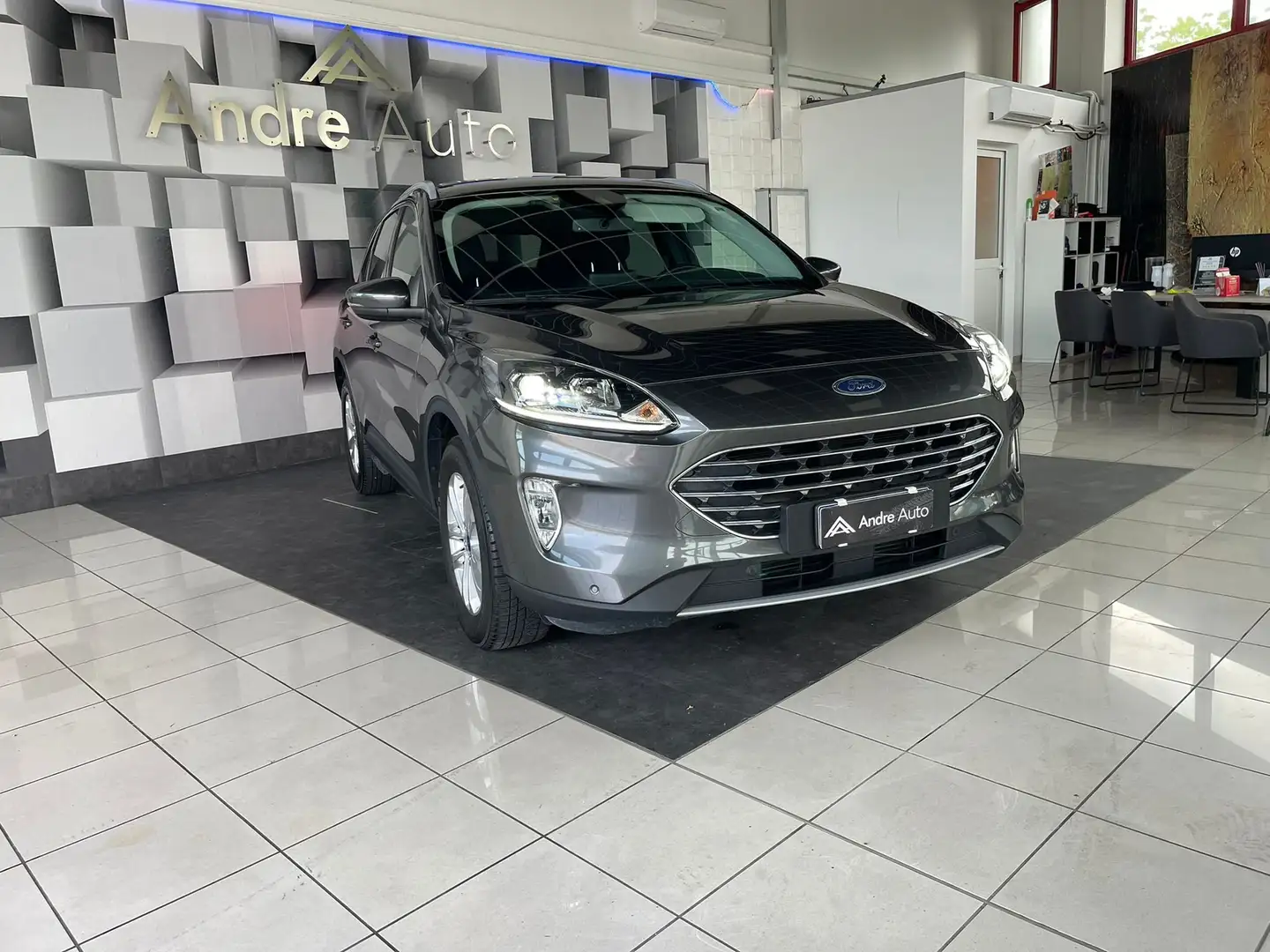 Ford Kuga Kuga 1.5 ecoblue Titanium Business 2wd 120cv auto Gris - 2