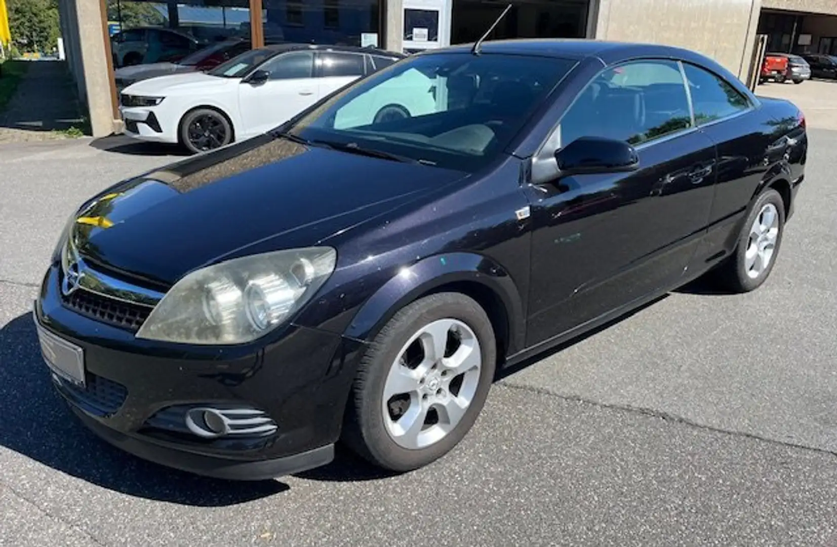 Opel Astra TT Editionw"Alufelgen,Klima.Radio CD30" Schwarz - 1