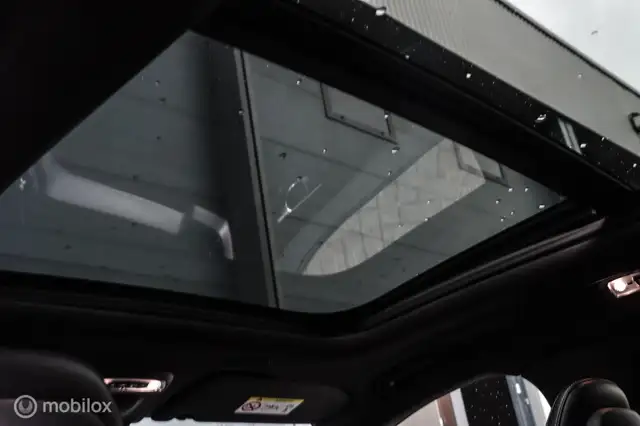 Volvo XC60 view 11