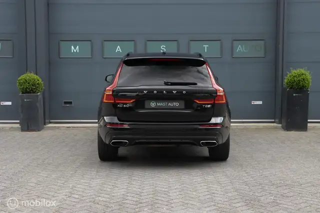 Volvo XC60 view 10