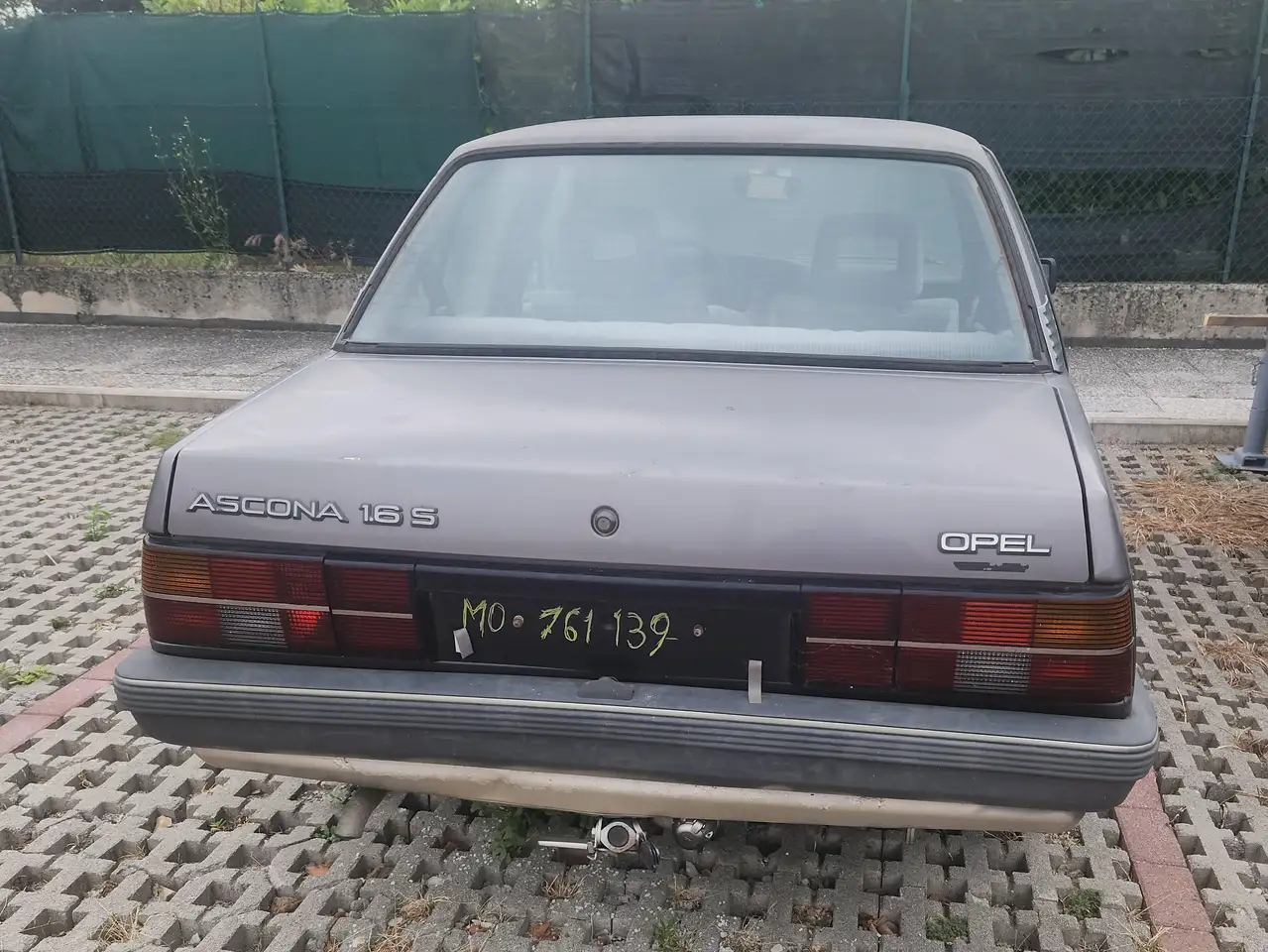 Opel Ascona 4p 1.6 CD, foto 4
