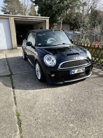 Imagine MINI John Cooper Works Cabrio John Cooper Works