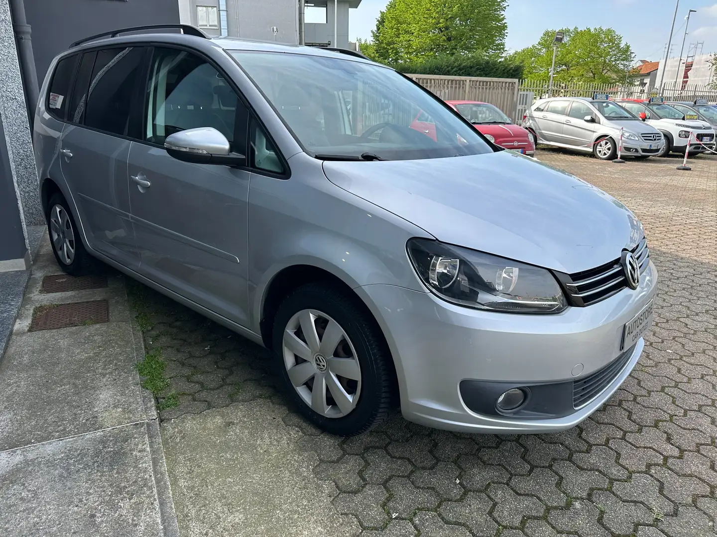 Volkswagen Touran 1.2 tsi BENZINA 105CV Comfortline-7 POSTI-EURO 5B! Срібний - 2