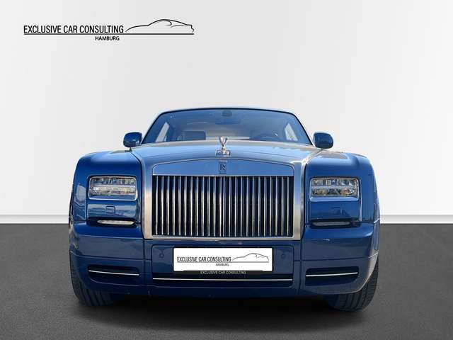 Rolls-Royce Phantom Drophead Coupe Metropolitan Blue