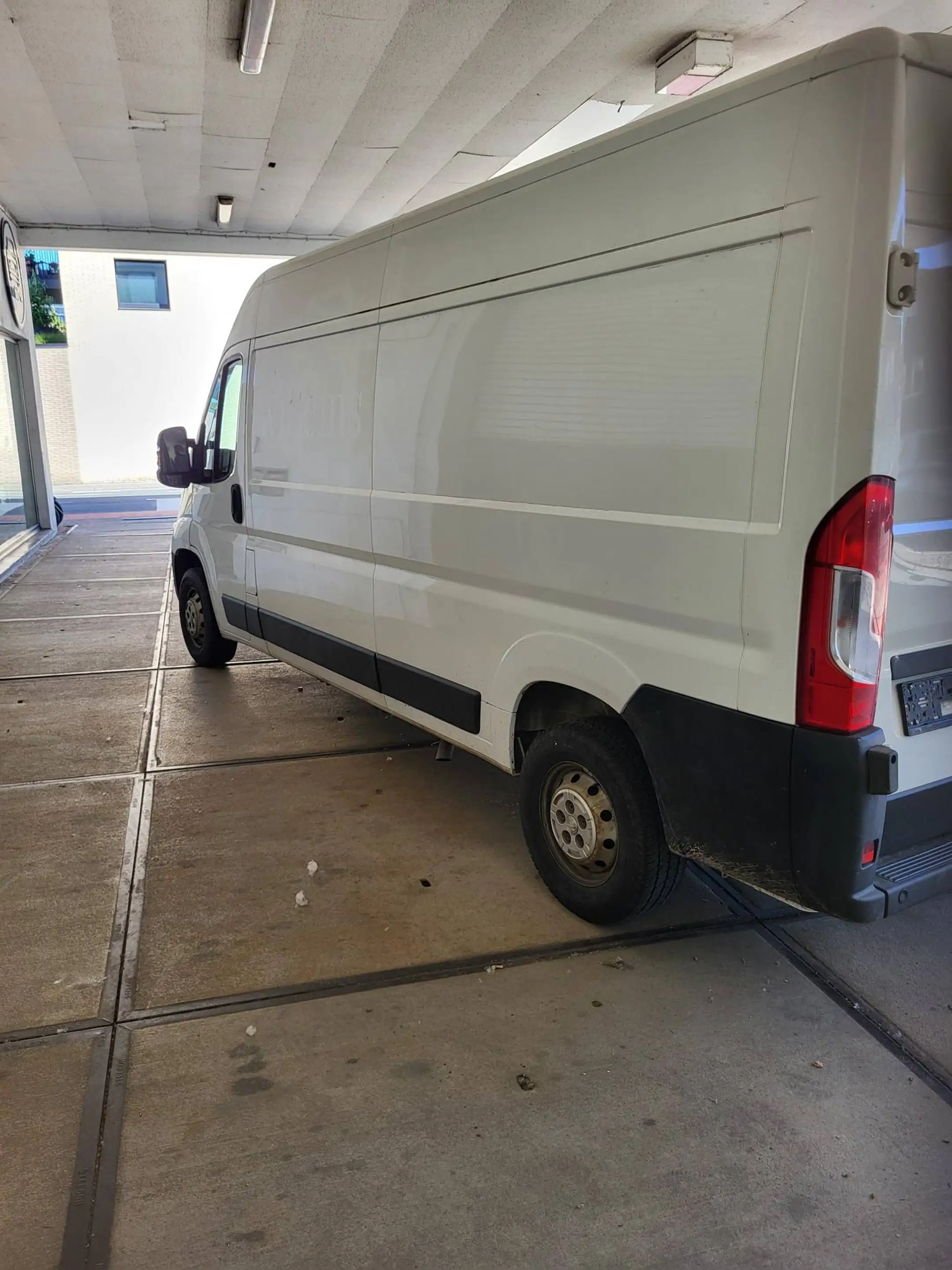 Peugeot Boxer 2.0 BlueHDi L3H2 Pro S/S — photo 9