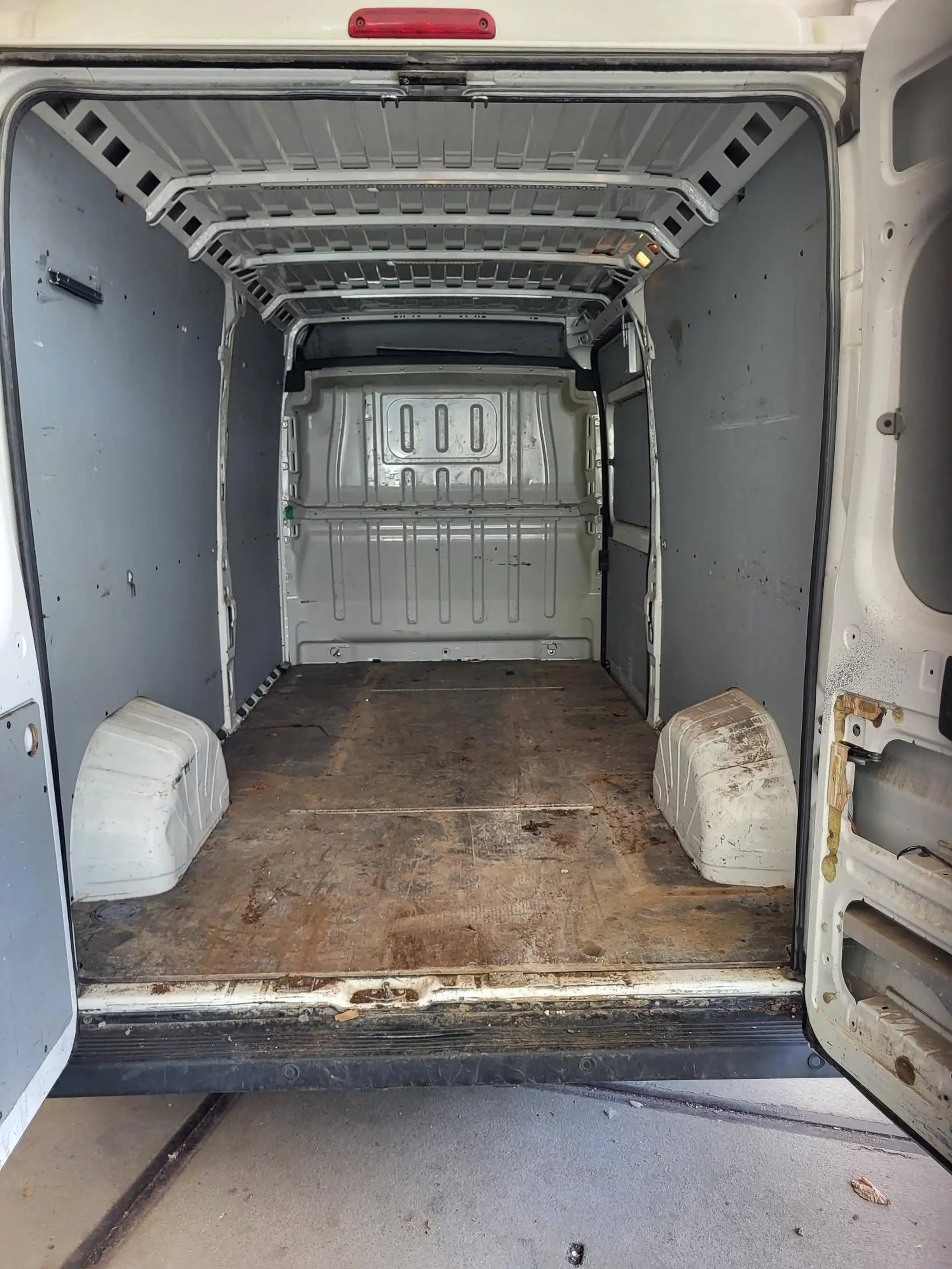 Peugeot Boxer 2.0 BlueHDi L3H2 Pro S/S — photo 14