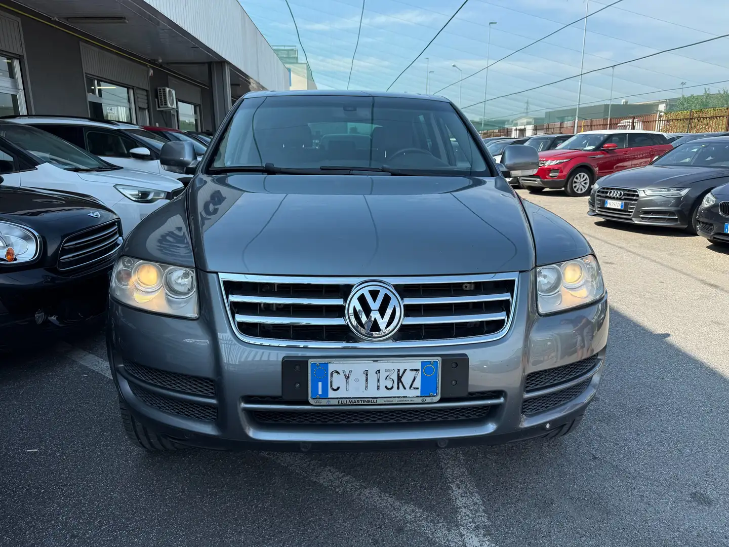 Volkswagen Touareg 3.0 V6 tdi tiptronic dpf Grigio - 2