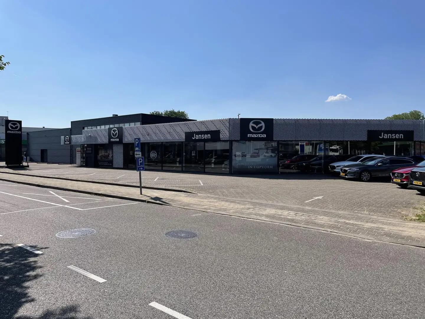 Mazda CX-5 2.0 Limited Edition 2WD , Trekhaak, Clima, Cruise, Gris - 2