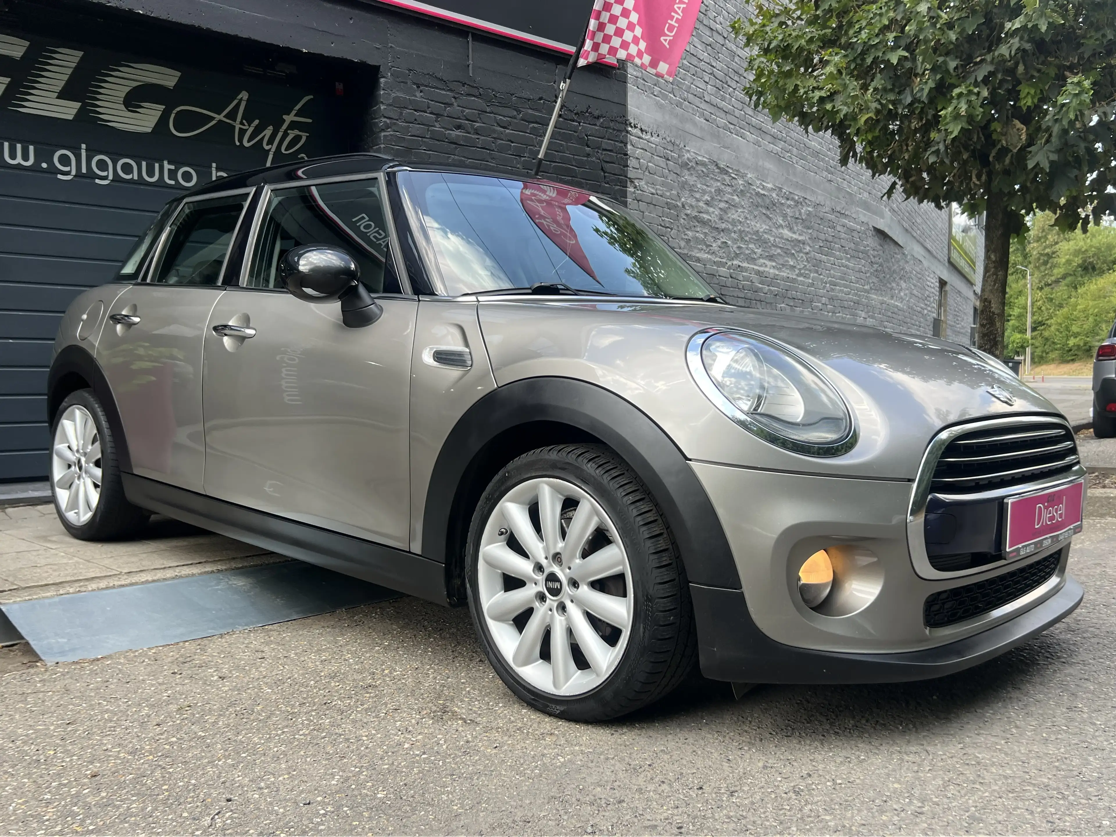 MINI Cooper D Mini 1.5 D Cooper — photo 5