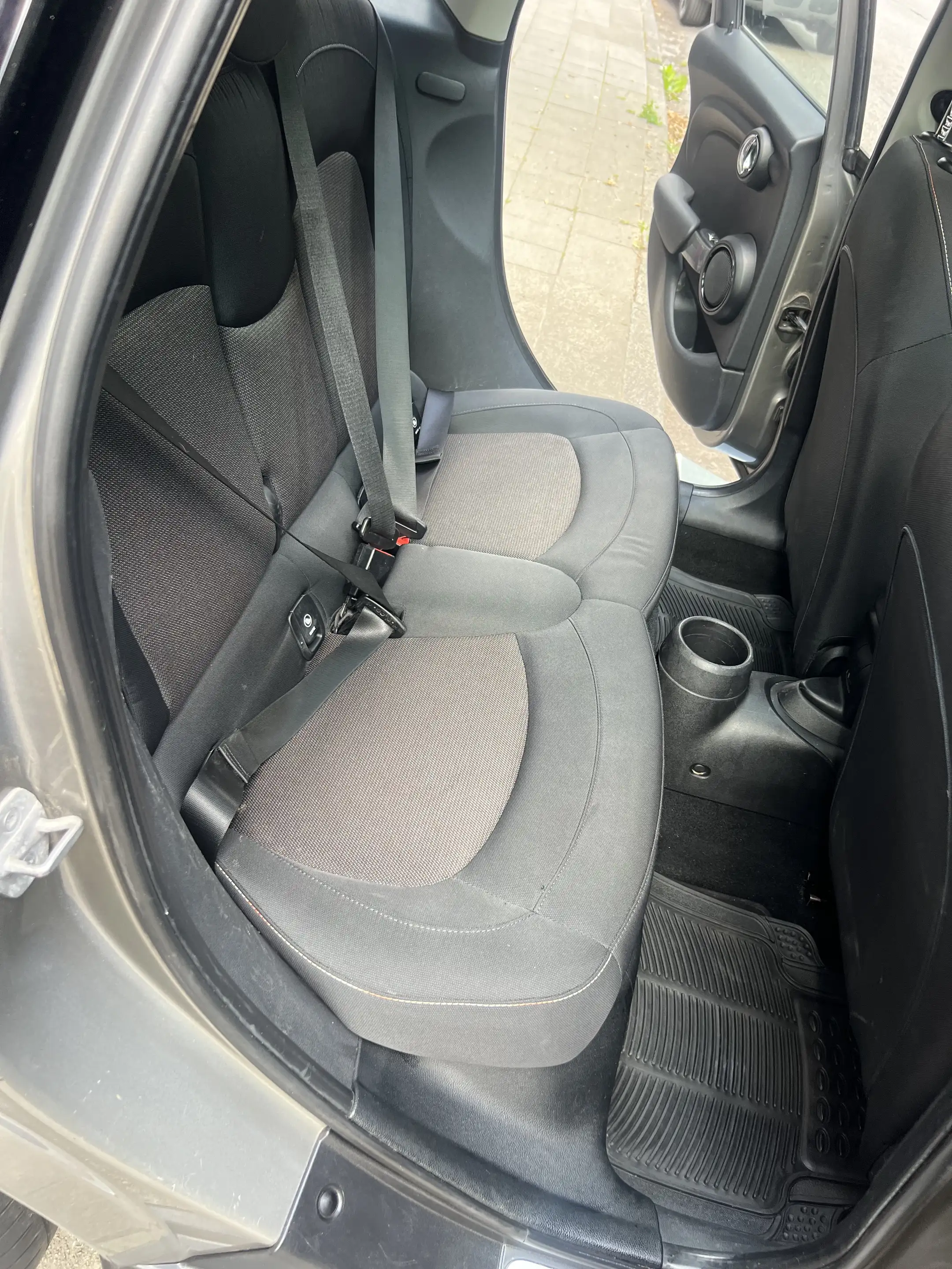 MINI Cooper D Mini 1.5 D Cooper — photo 15