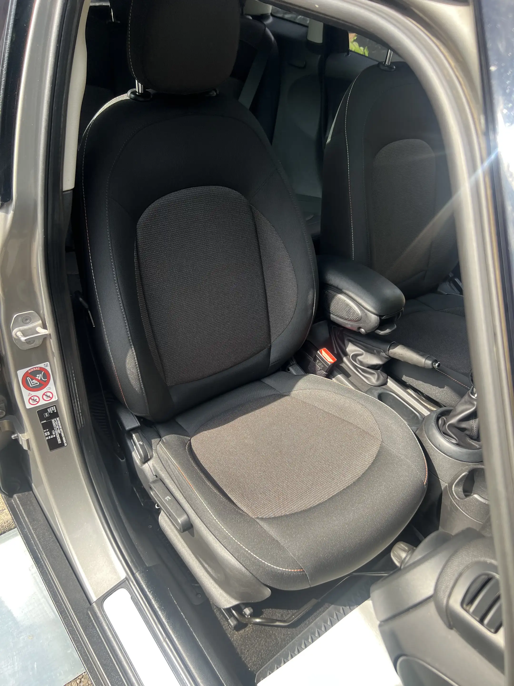 MINI Cooper D Mini 1.5 D Cooper — photo 14