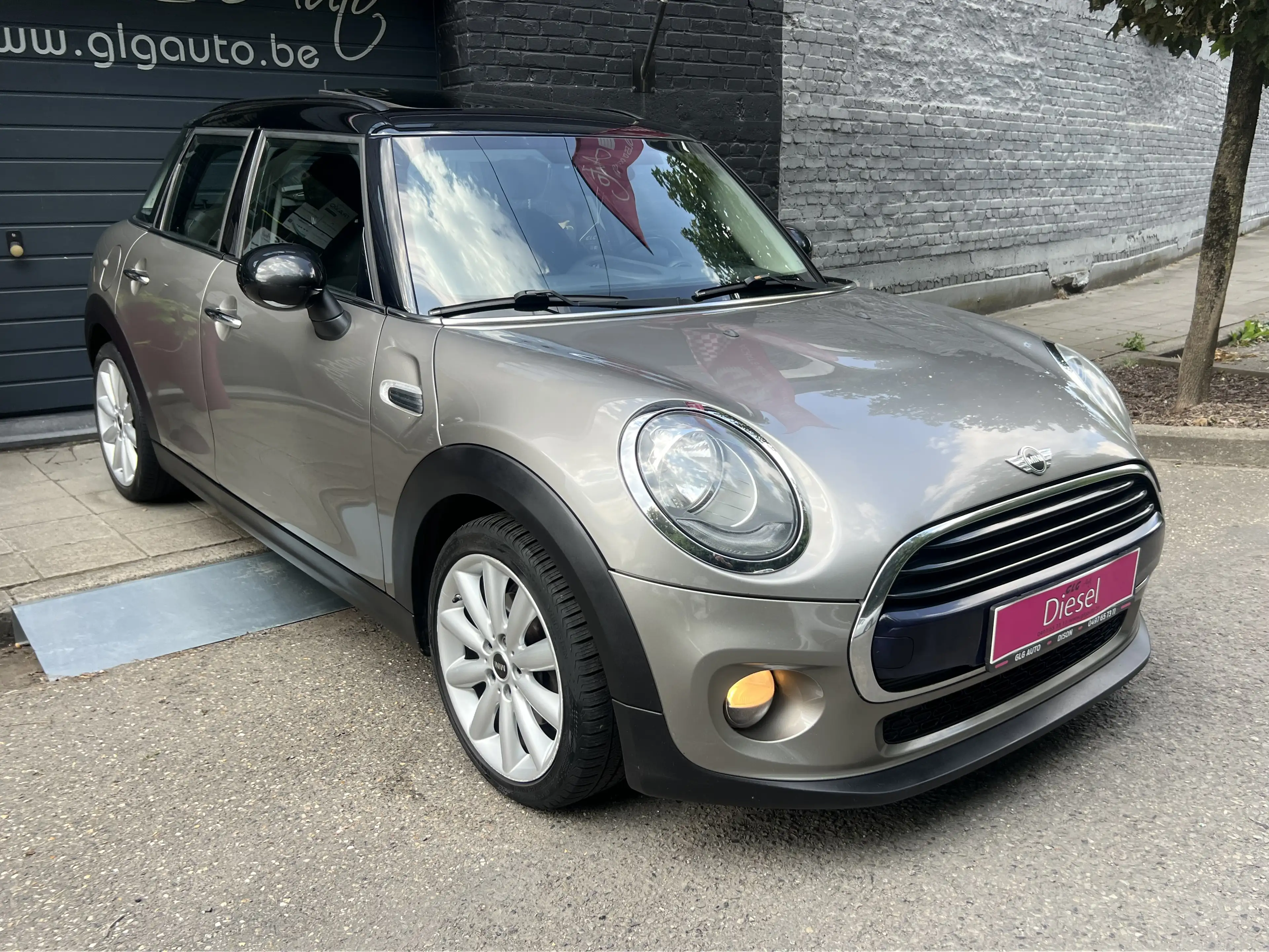 MINI Cooper D Mini 1.5 D Cooper — photo 3