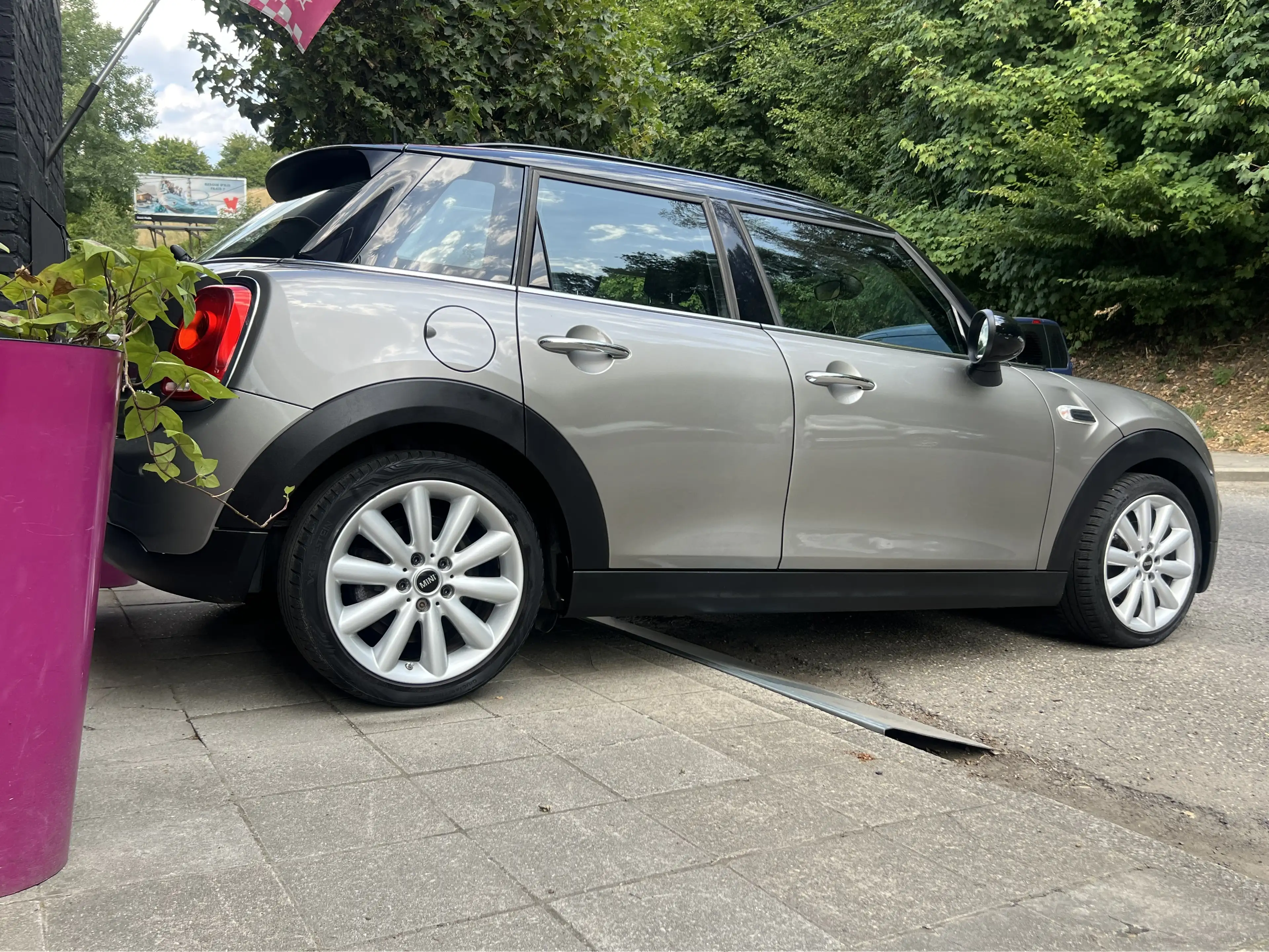 MINI Cooper D Mini 1.5 D Cooper — photo 9