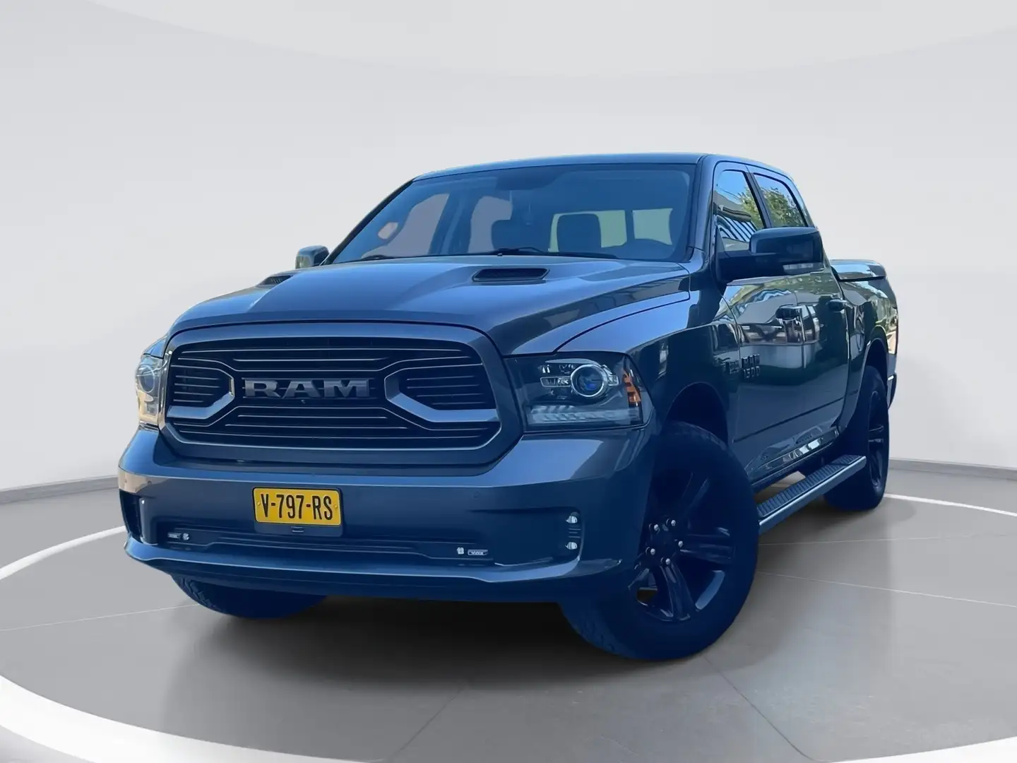 Dodge RAM 1500 5.7 V8 4x4 Crew Cab 5'7 Sport |LUCHTVERING|TR Gris - 1