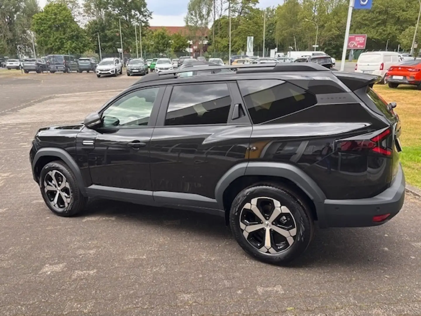 Dacia Bigster Journey TCe 140 SOFORT VERFÜGBAR Чорний - 2