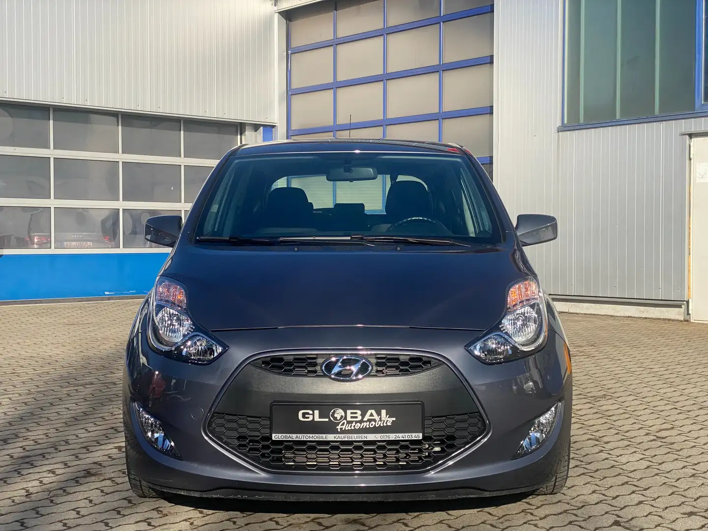 Hyundai iX20 Classic*AUTOMATIK*wenig KM*KLIMA Gris - 2