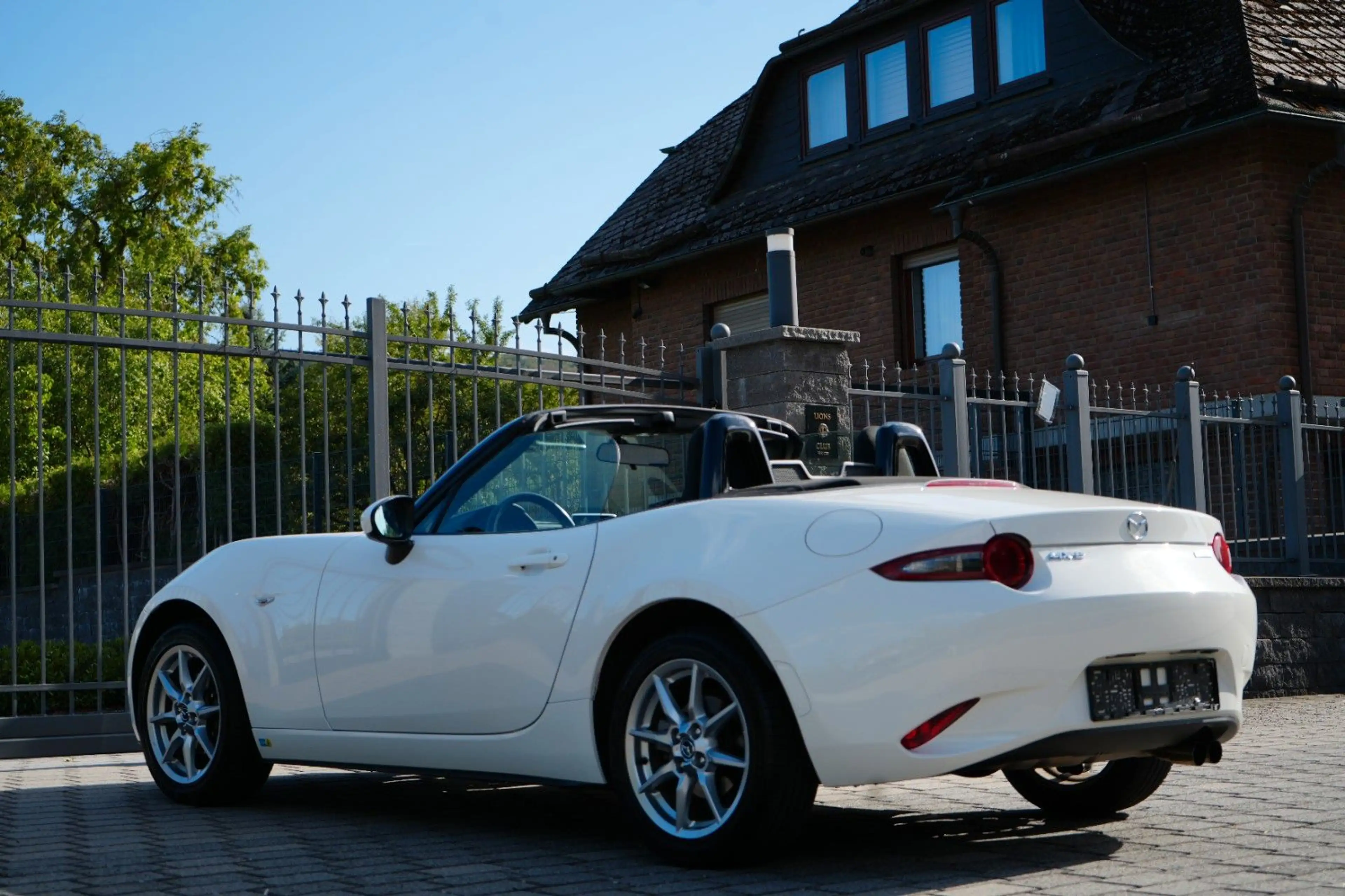 Mazda MX-5 Center-Line/wenig km/Navi/Versiegelt Rostfr — photo 10