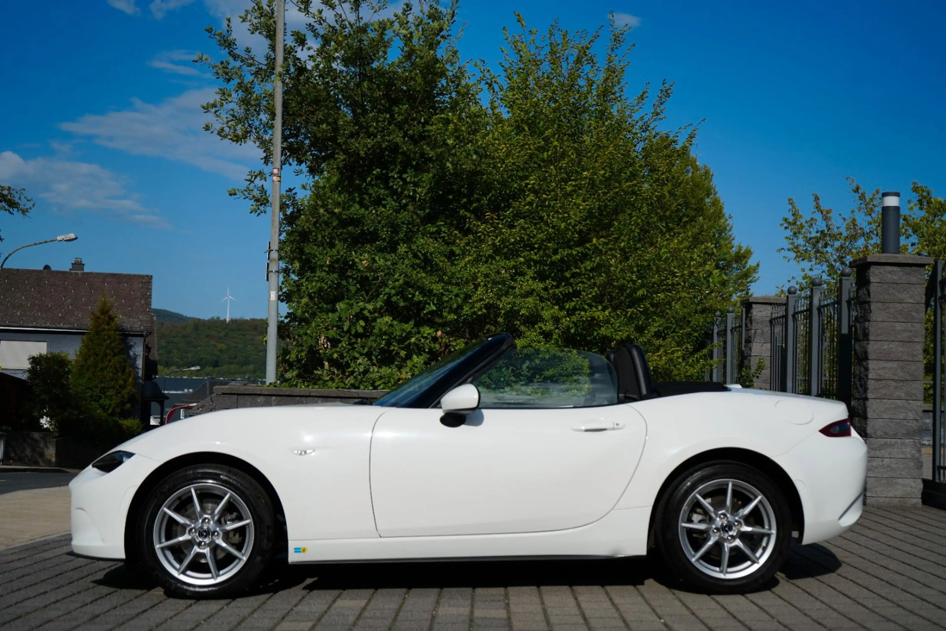 Mazda MX-5 Center-Line/wenig km/Navi/Versiegelt Rostfr — photo 7