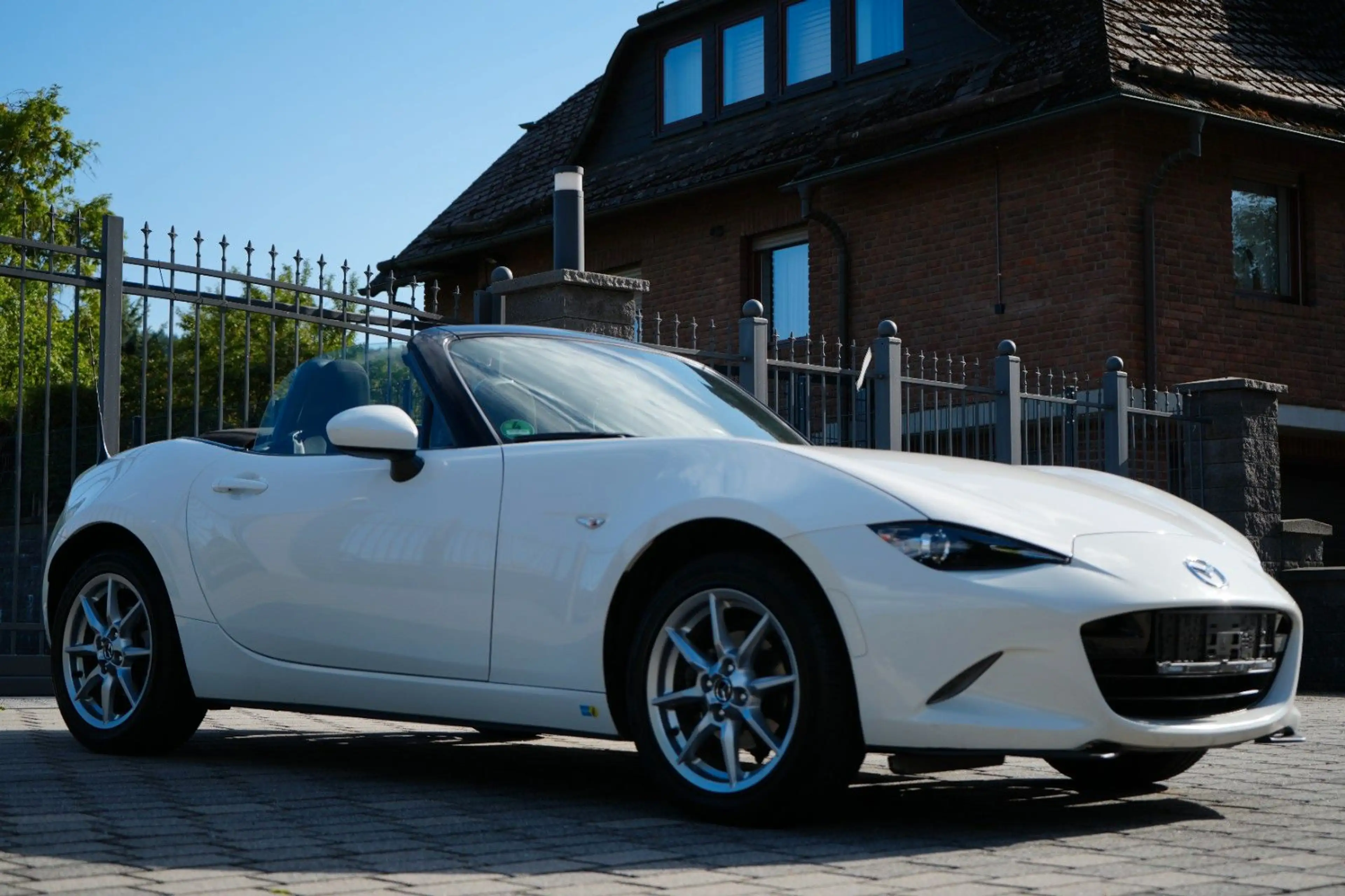 Mazda MX-5 Center-Line/wenig km/Navi/Versiegelt Rostfr — photo 9
