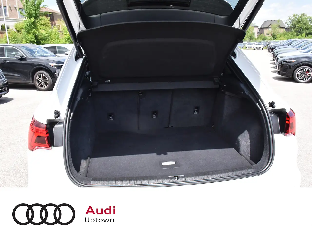 Audi Q3 fotografie Audi Q3