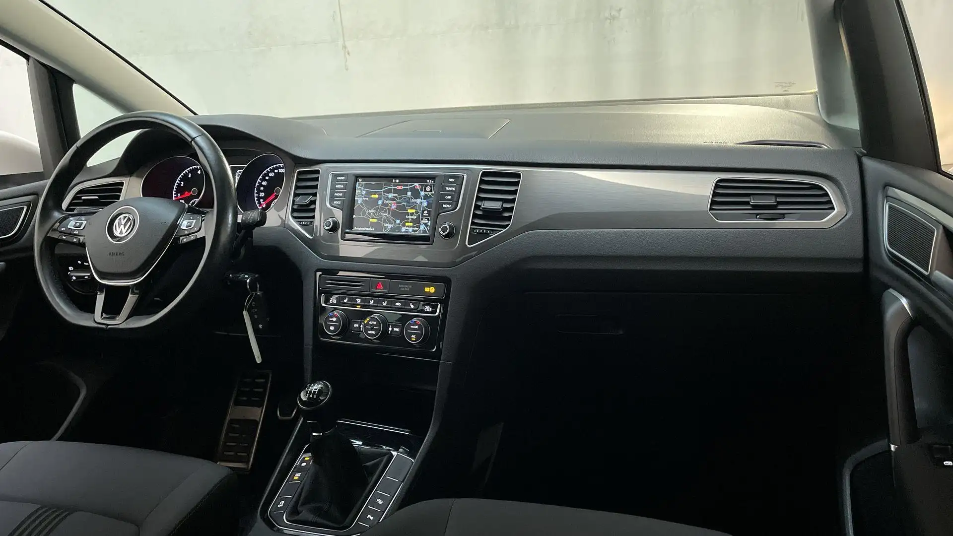 Volkswagen Golf Sportsvan 1.2 TSI Business Edition Connected Stoelverwarming Білий - 2