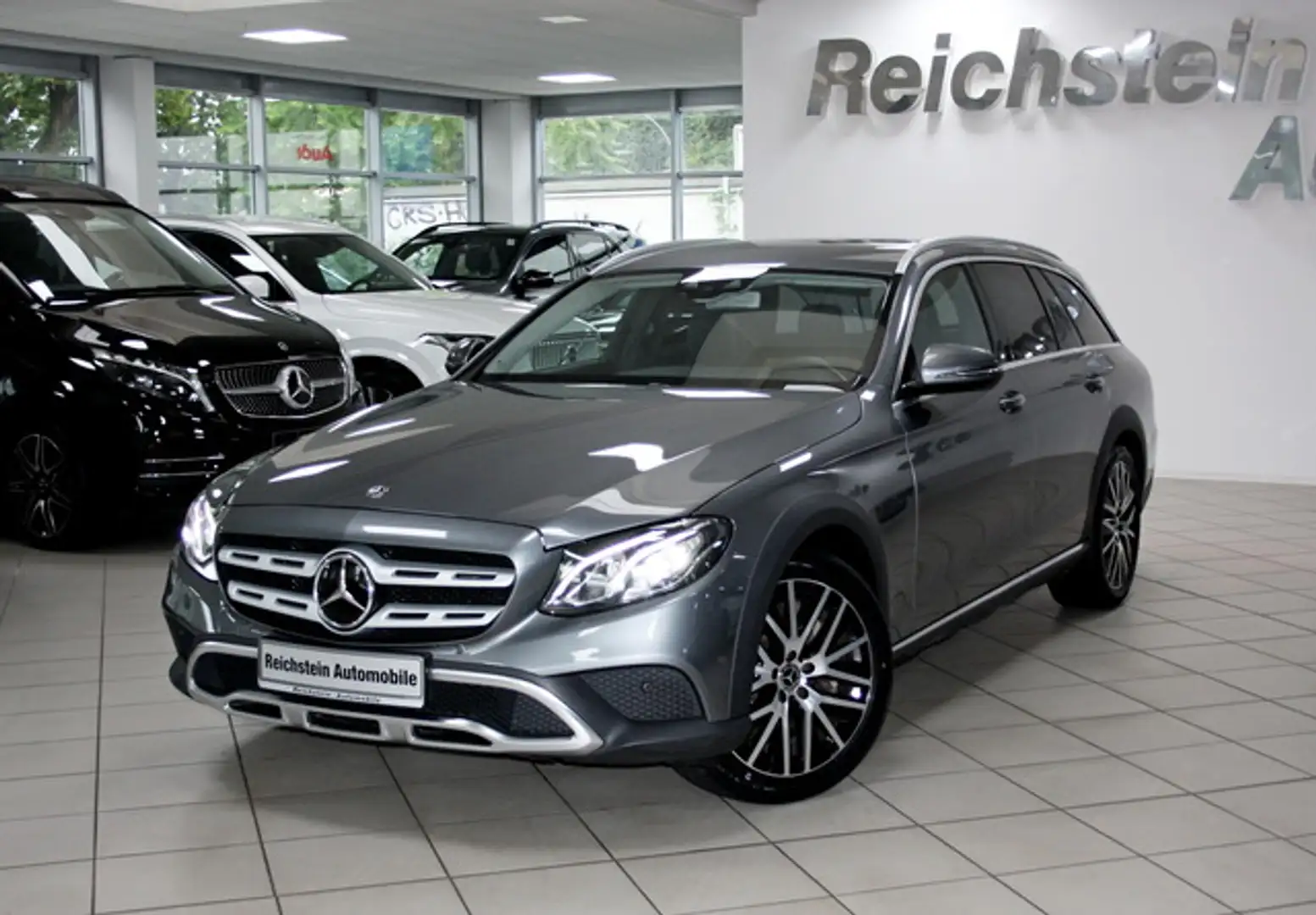 Mercedes-Benz E 400 d 4M All-Terrain LEDER STANDH NETTO 31.200 Gris - 1