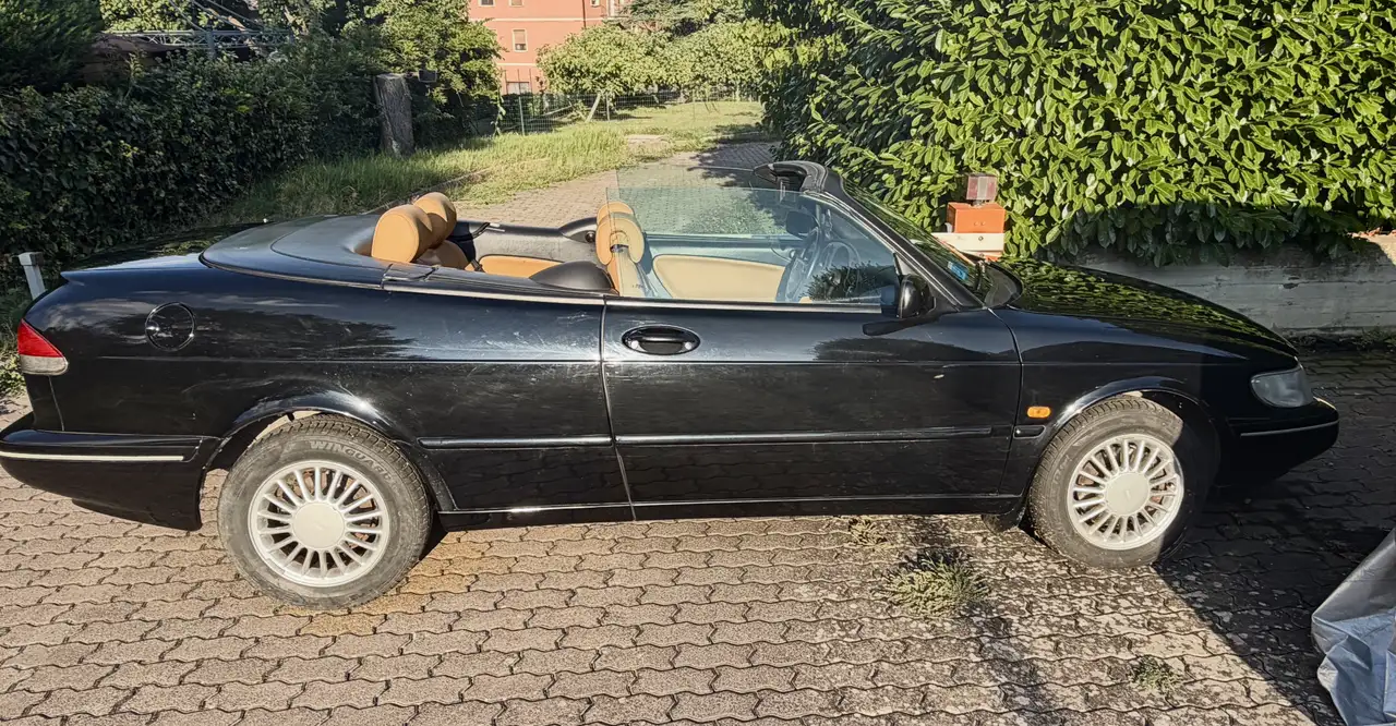 Saab 900 Coupe 2.0i SE Cabriolet, foto 3