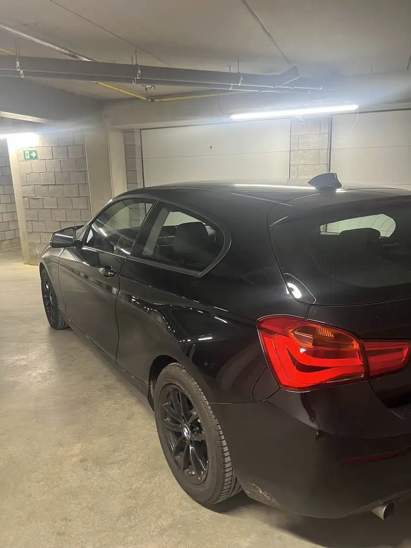BMW 116 116i *Nieuwstaat*GPS*25500KM*Volledige-Historiek* Zwart - 2