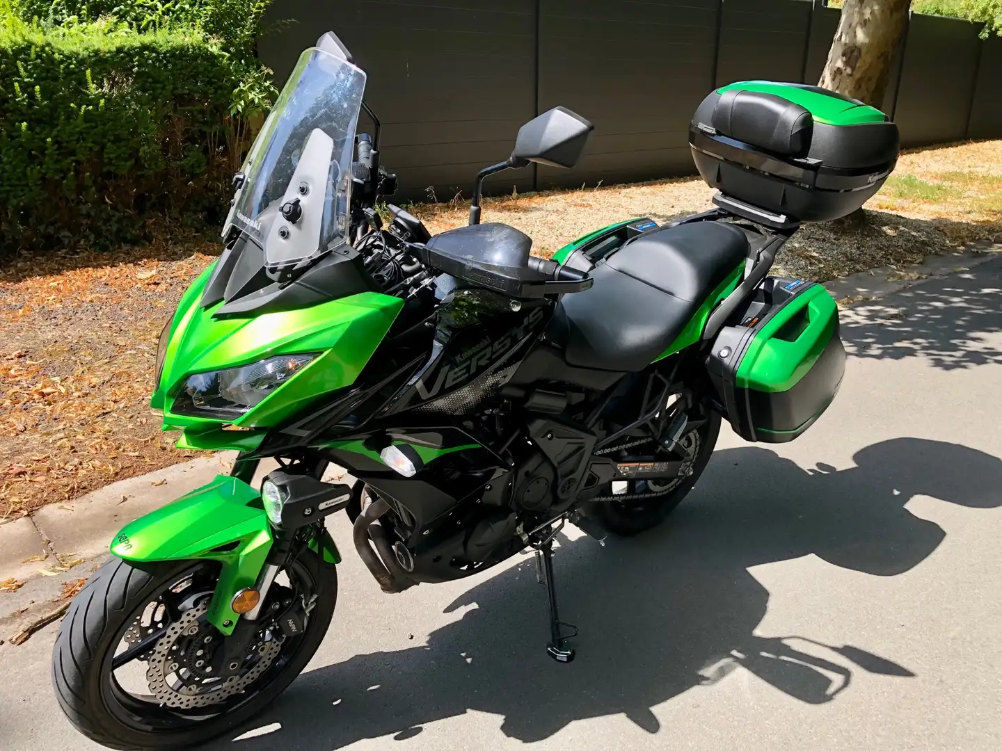 Kawasaki Versys 650 GT seulement 7000 km - 2
