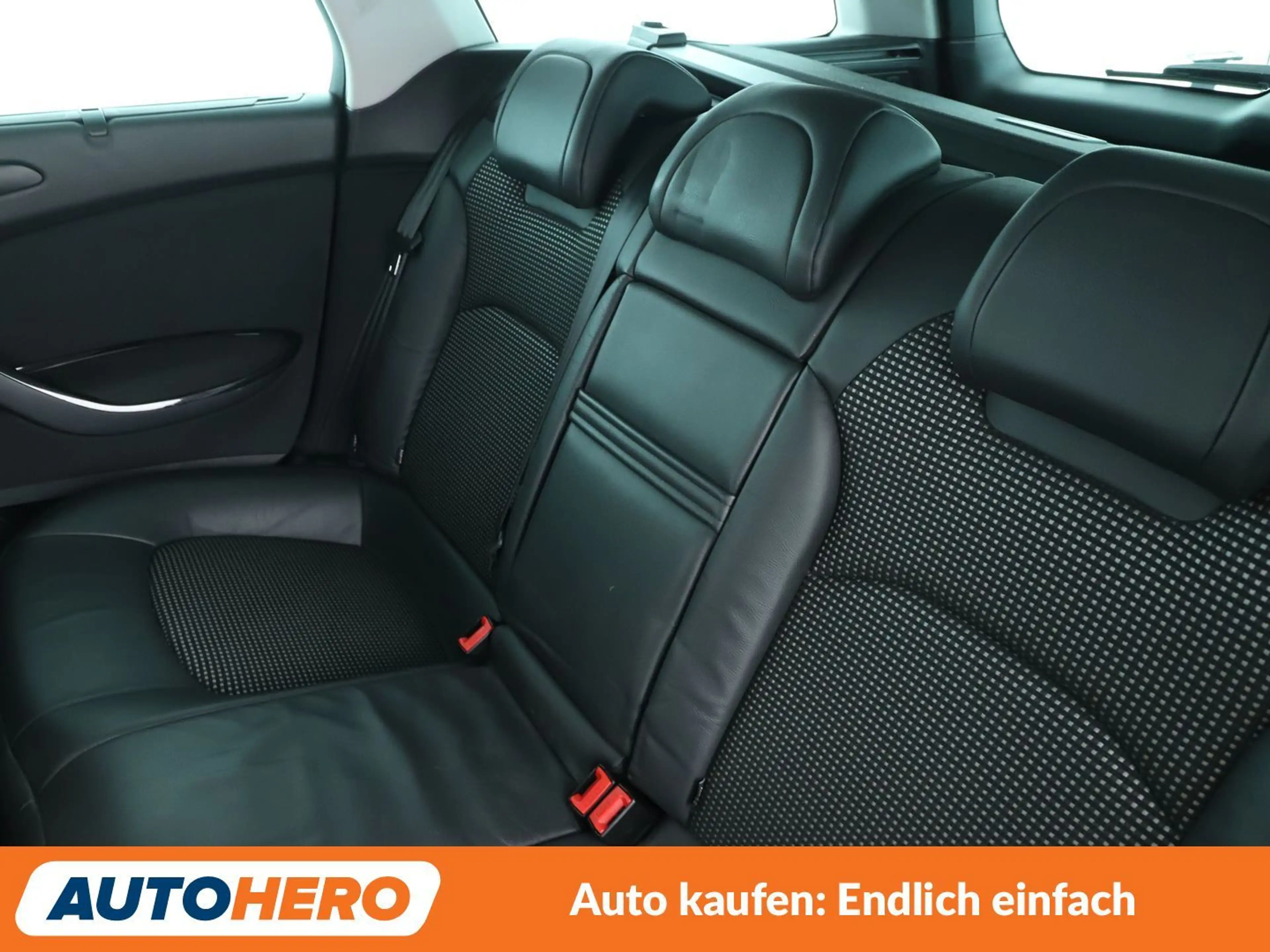 Citroen C5 2.0 Blue-HDi Exclusive*XENON*NAVI*TEMPO*CAM*PDC* — photo 14