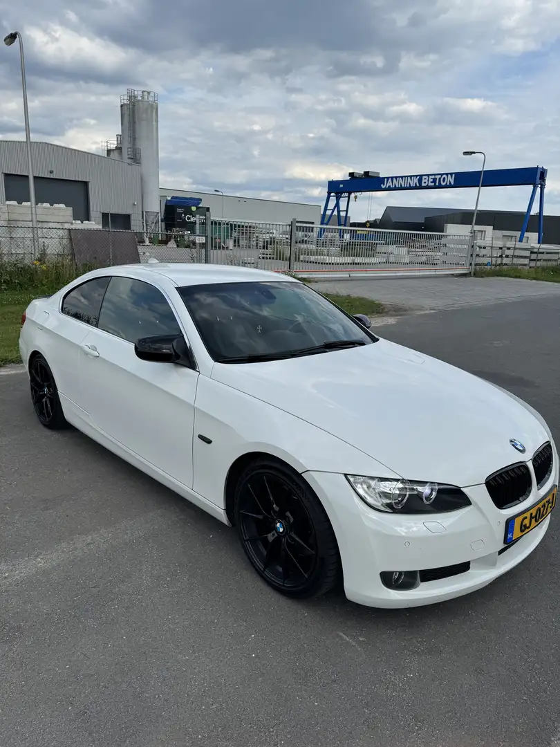 BMW 325 325i 3.0L Coupe *Handgeschakeld* - 2