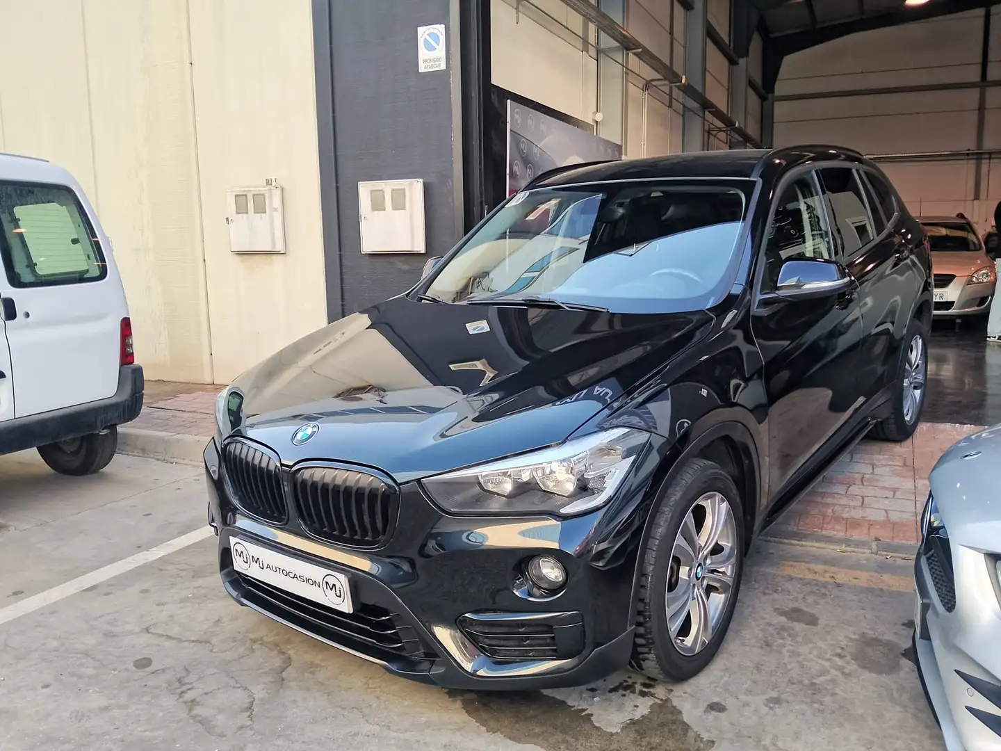 BMW X1 sDrive 16d Noir - 2