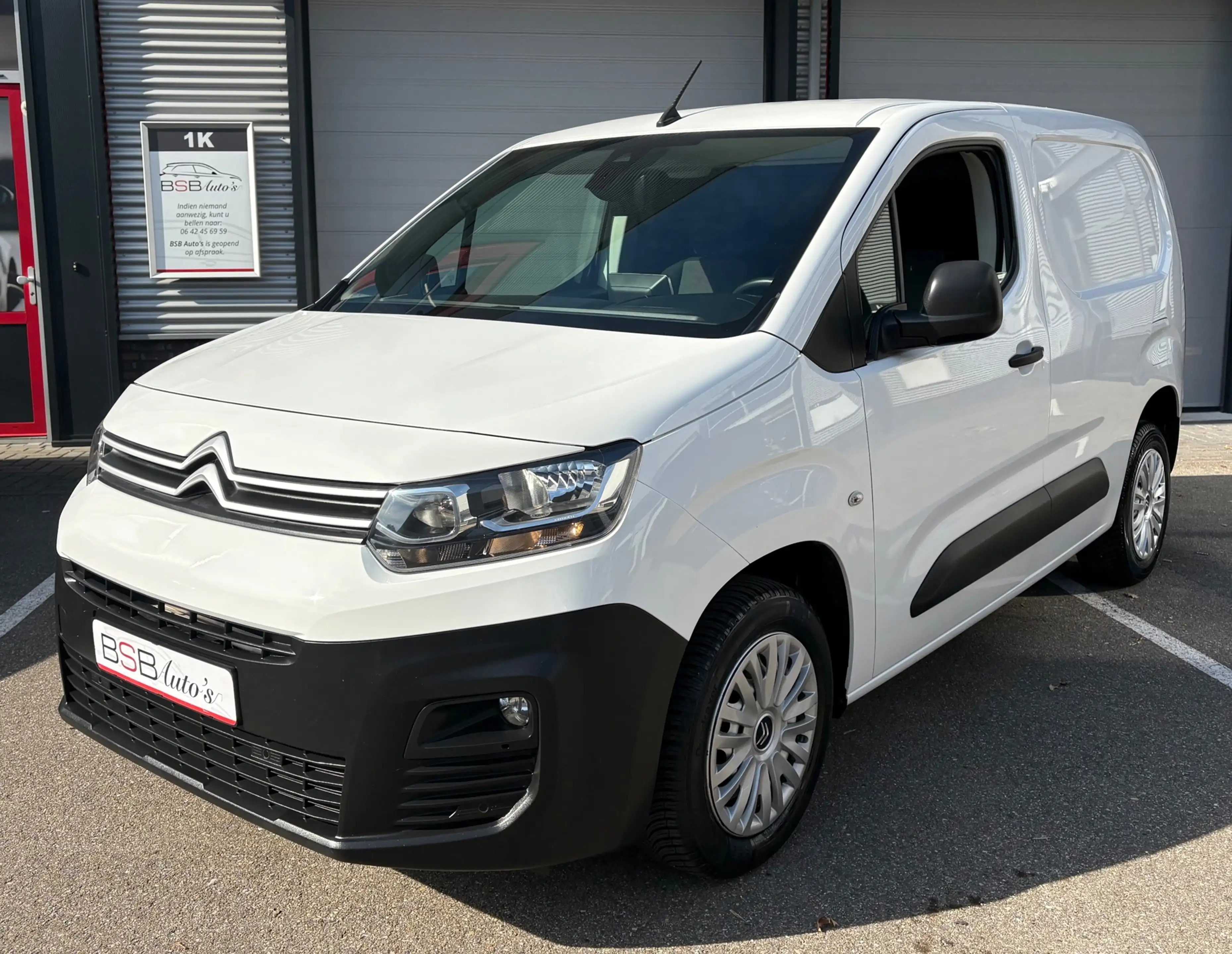 Citroen Berlingo 1.2 PureTech Club 110 pk (bpm vrij) Airco Navigati — photo 2