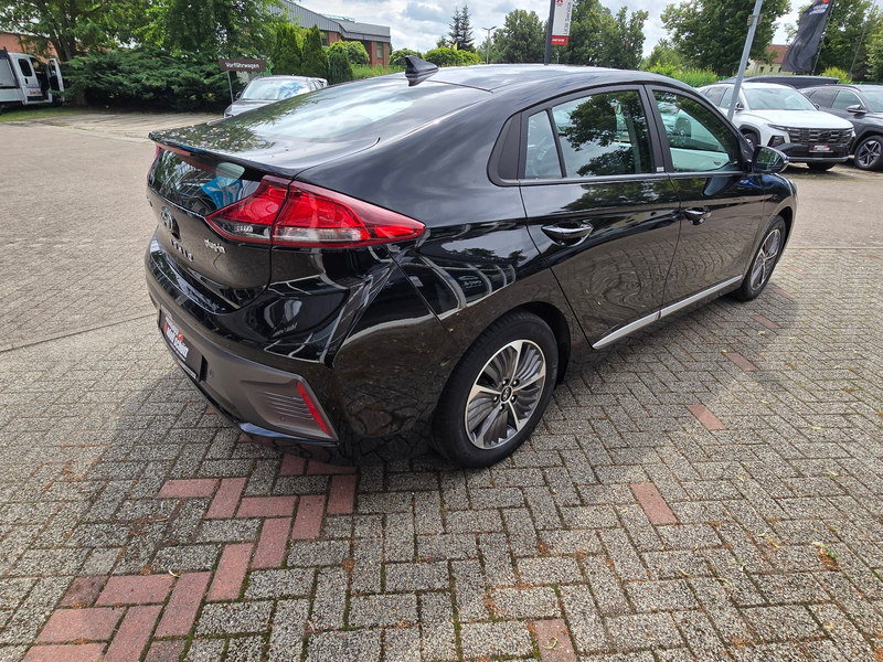 Hyundai IONIQ PLUGIN HYBR 1.6 — photo 4