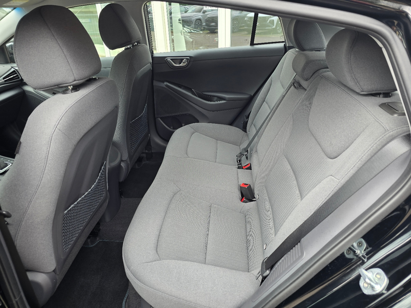 Hyundai IONIQ PLUGIN HYBR 1.6 — photo 8