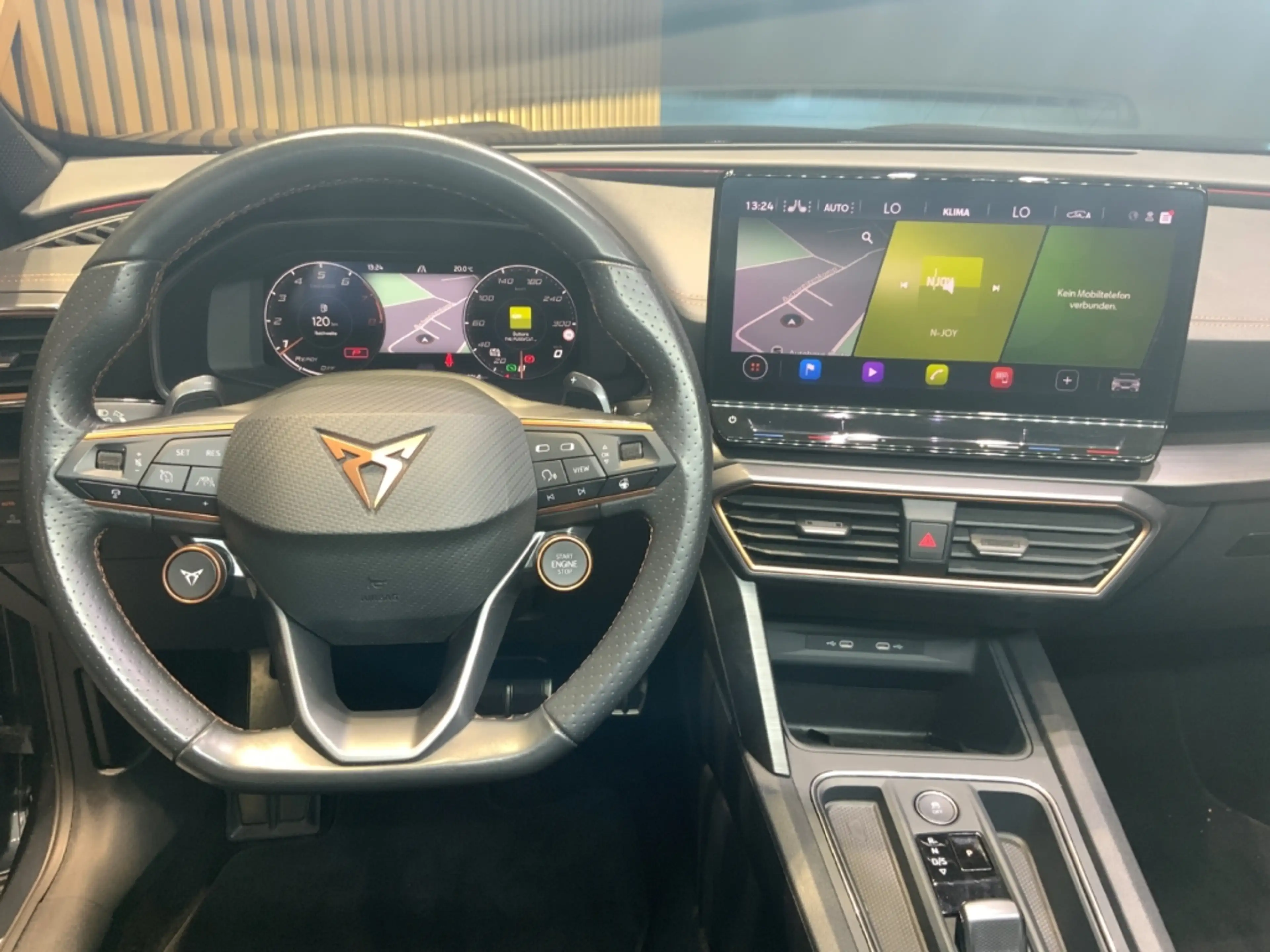 CUPRA Formentor VZ 2.0TSI DSG 4Drive+DCC+ACC+LED+Pano — photo 15