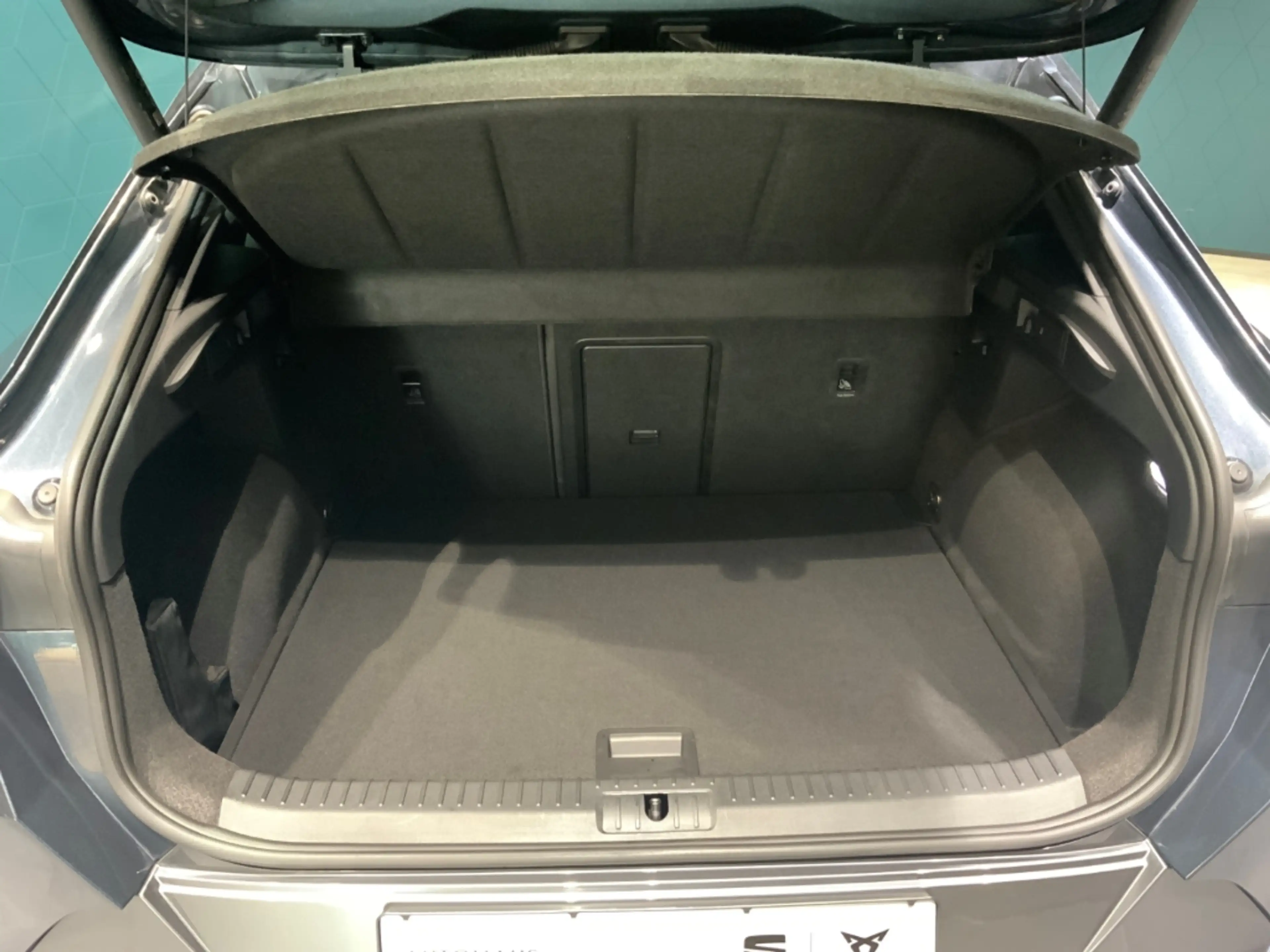 CUPRA Formentor VZ 2.0TSI DSG 4Drive+DCC+ACC+LED+Pano — photo 7