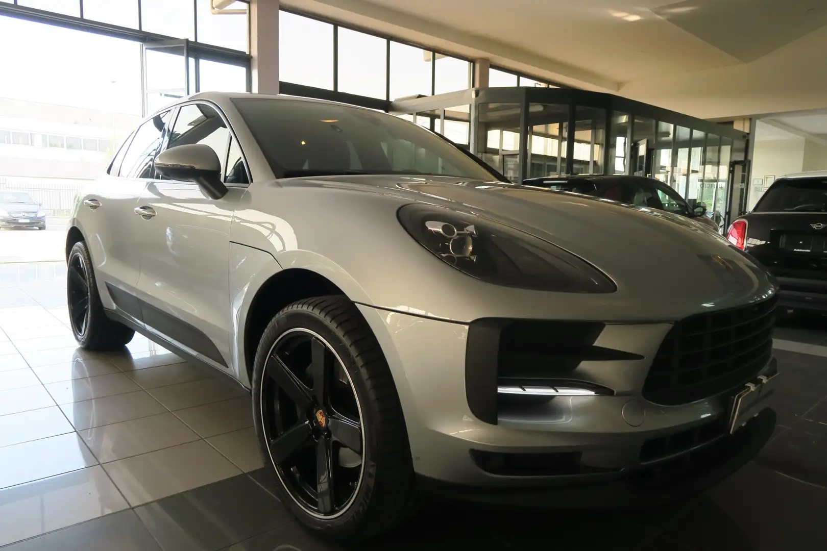 Porsche Macan Macan 2.0 245cv pdk Argento - 1