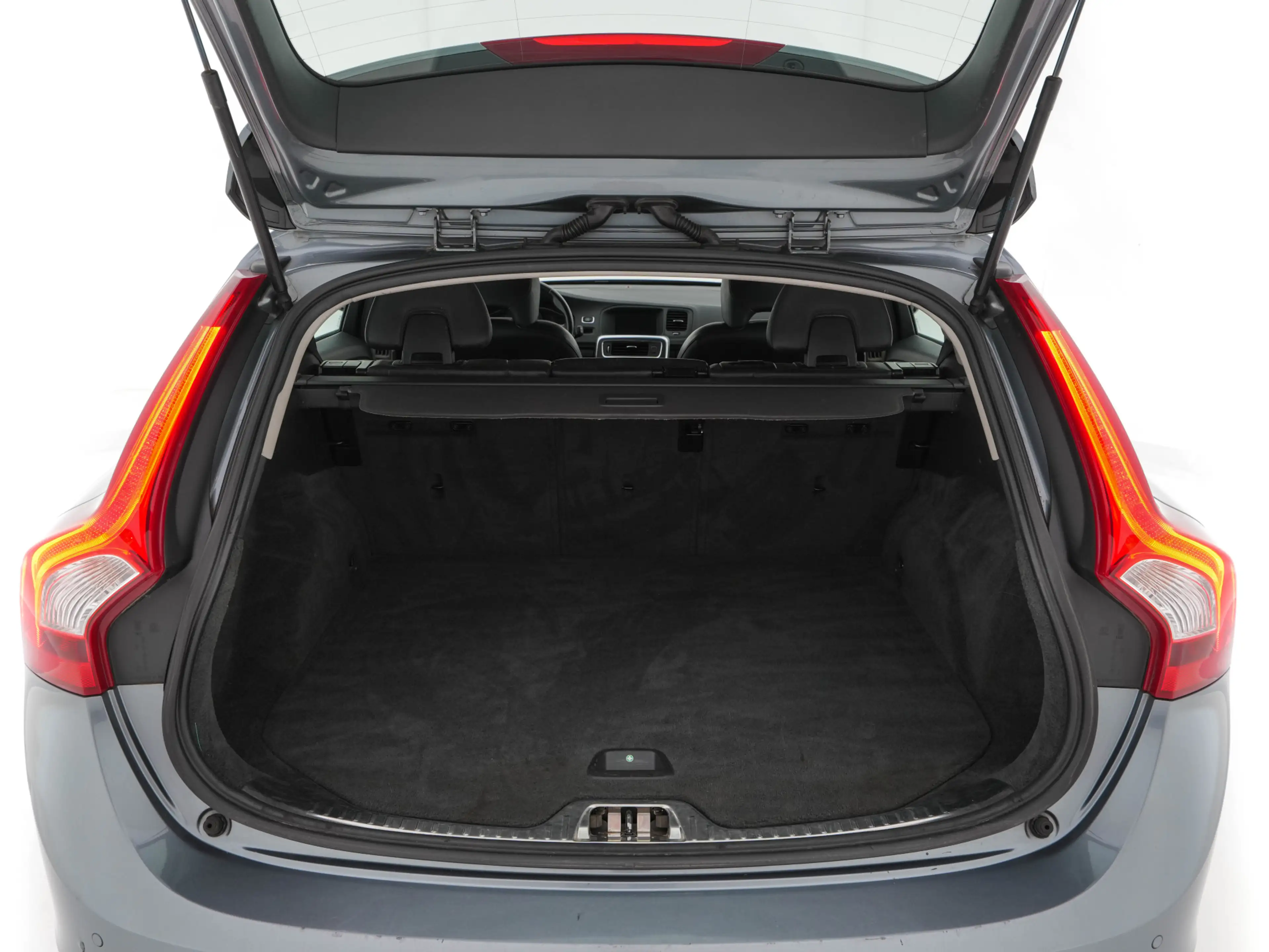 Volvo V60 Cross Country 2.0 D3 Momentum Business *LEATHER | NAVI-FULLMAP | — photo 11