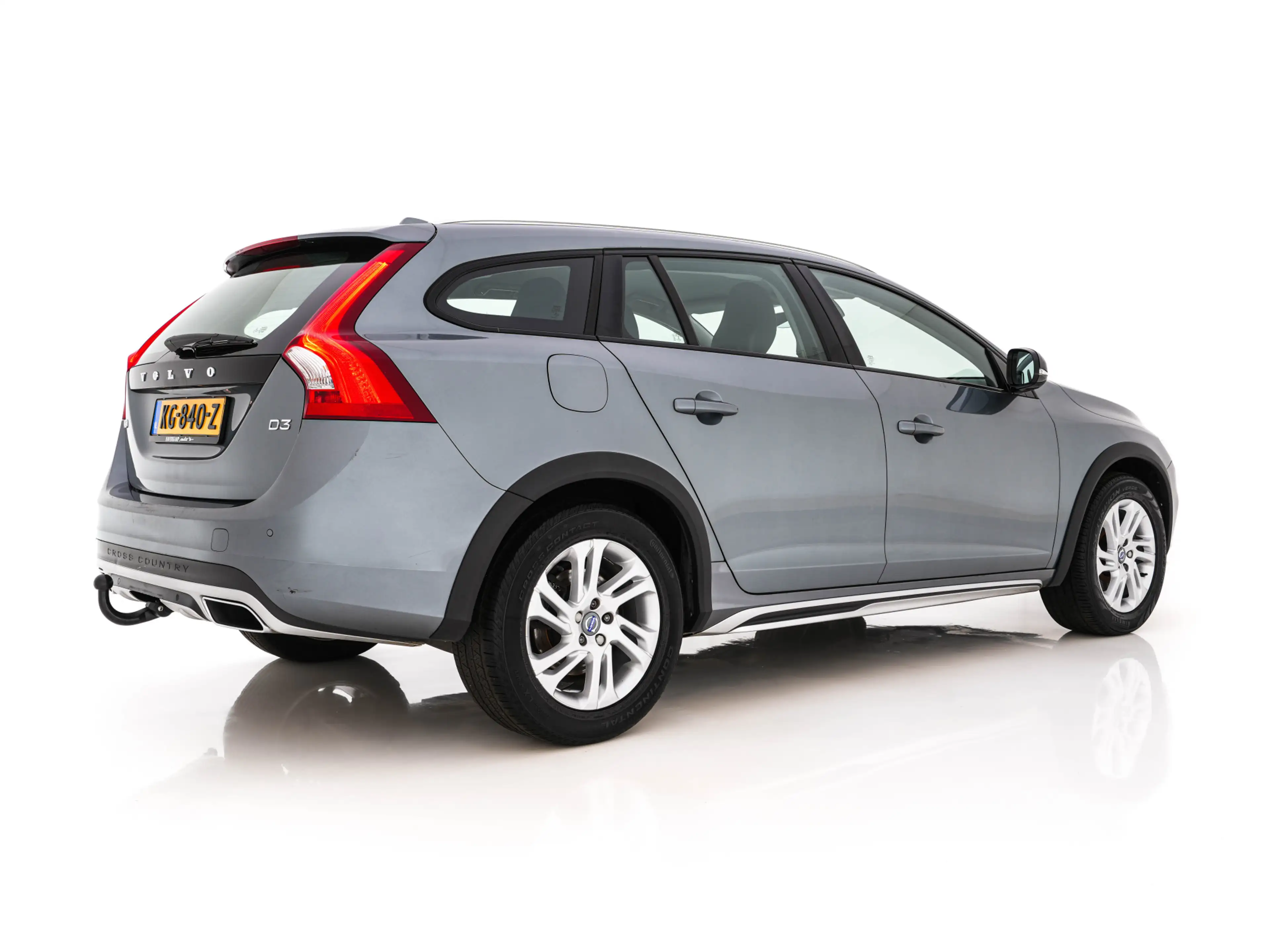 Volvo V60 Cross Country 2.0 D3 Momentum Business *LEATHER | NAVI-FULLMAP | — photo 6