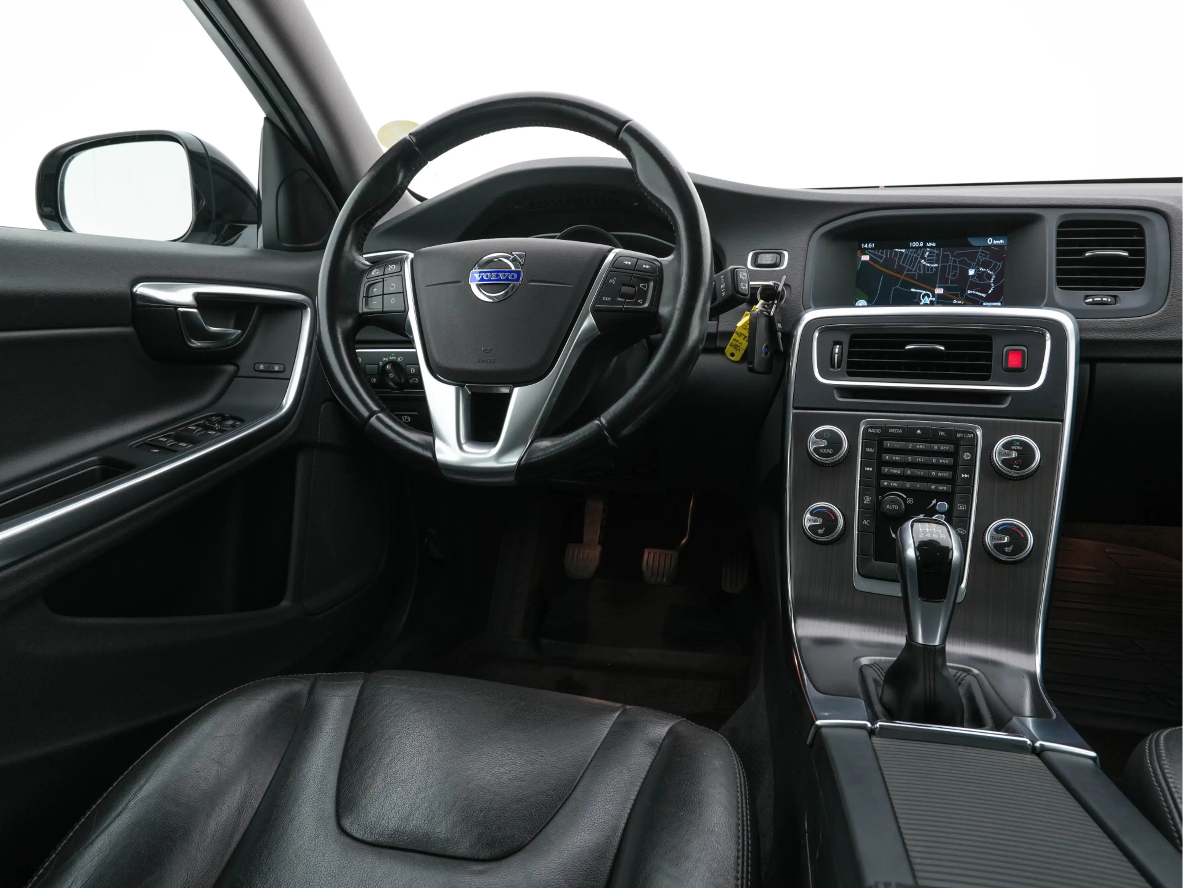 Volvo V60 Cross Country 2.0 D3 Momentum Business *LEATHER | NAVI-FULLMAP | — photo 7