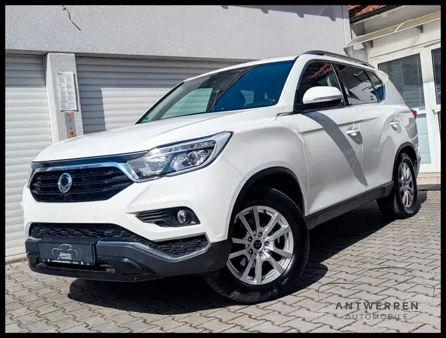 SsangYong Rexton *2.2*Quartz*4WD*Navi*Leder*AHK*MwSt*1HD*